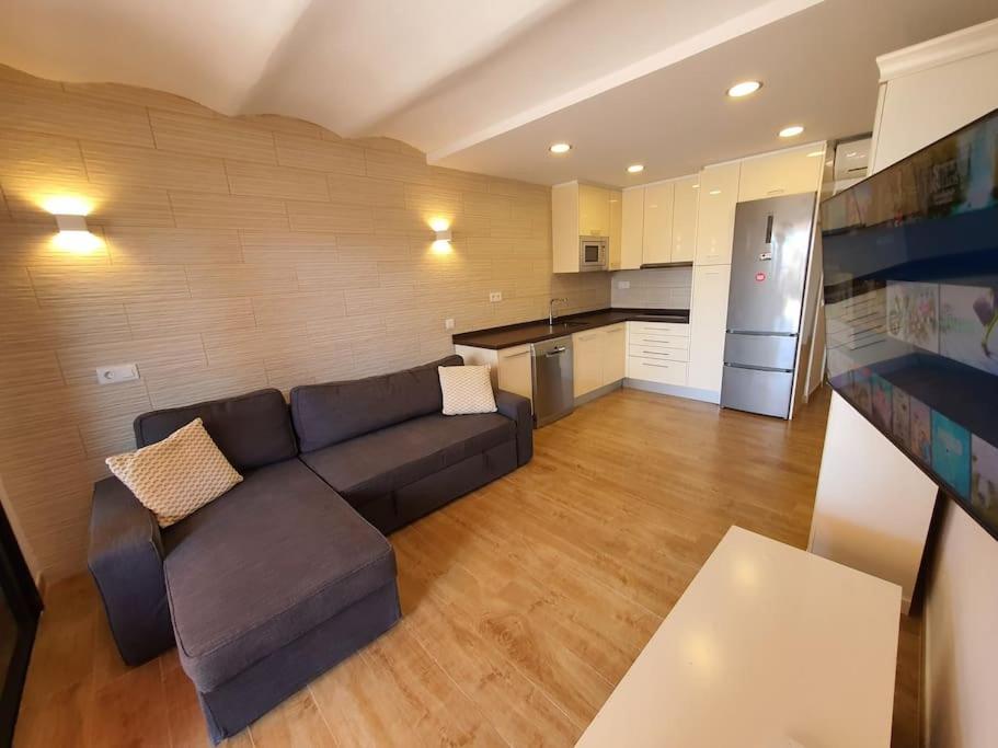 Vivienda Vacacional frente al mar Playa del Aguila