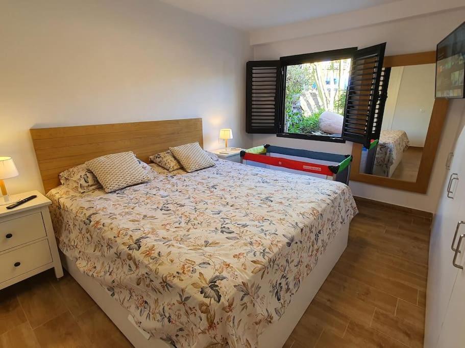 Vivienda Vacacional frente al mar Playa del Aguila