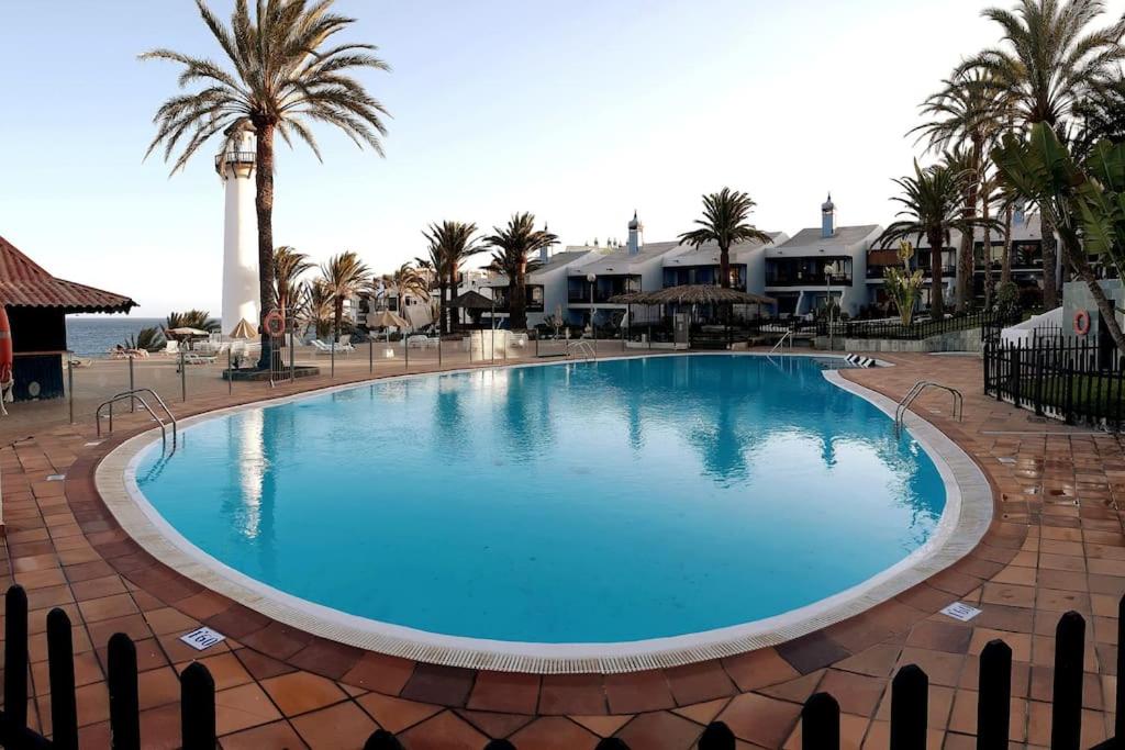 Vivienda Vacacional frente al mar Playa del Aguila