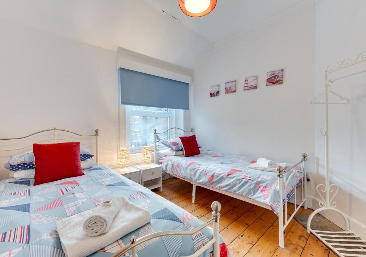 3 Bed in Broadstairs oc-th006