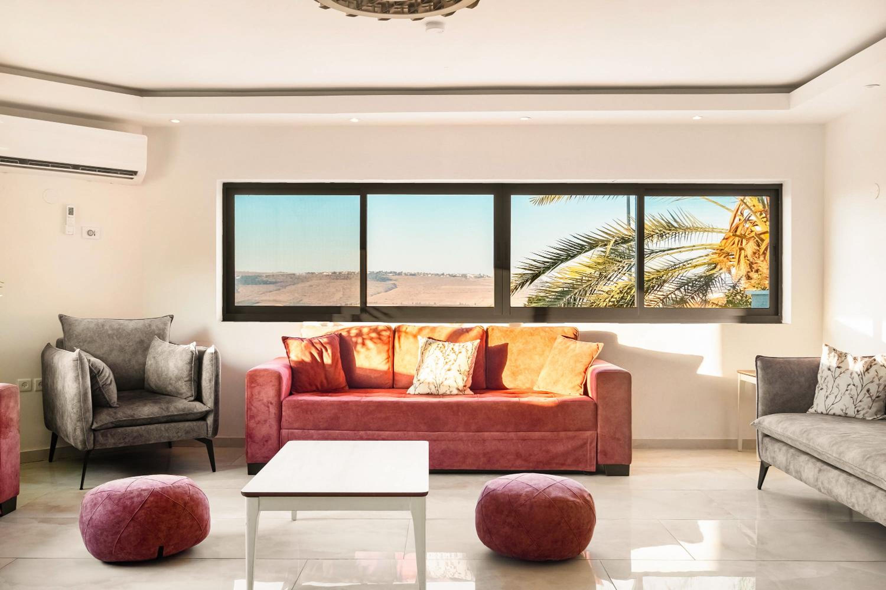 Villa Rimona Retreat by Sea N' Rent view 4