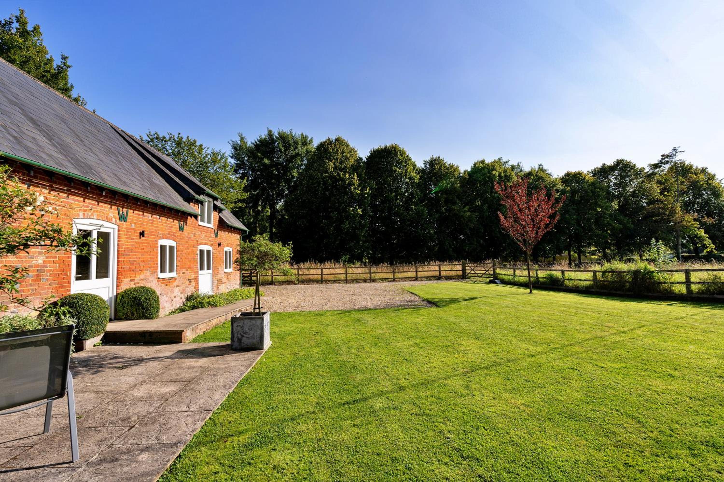 Finest Retreats - The Old Granary view 2