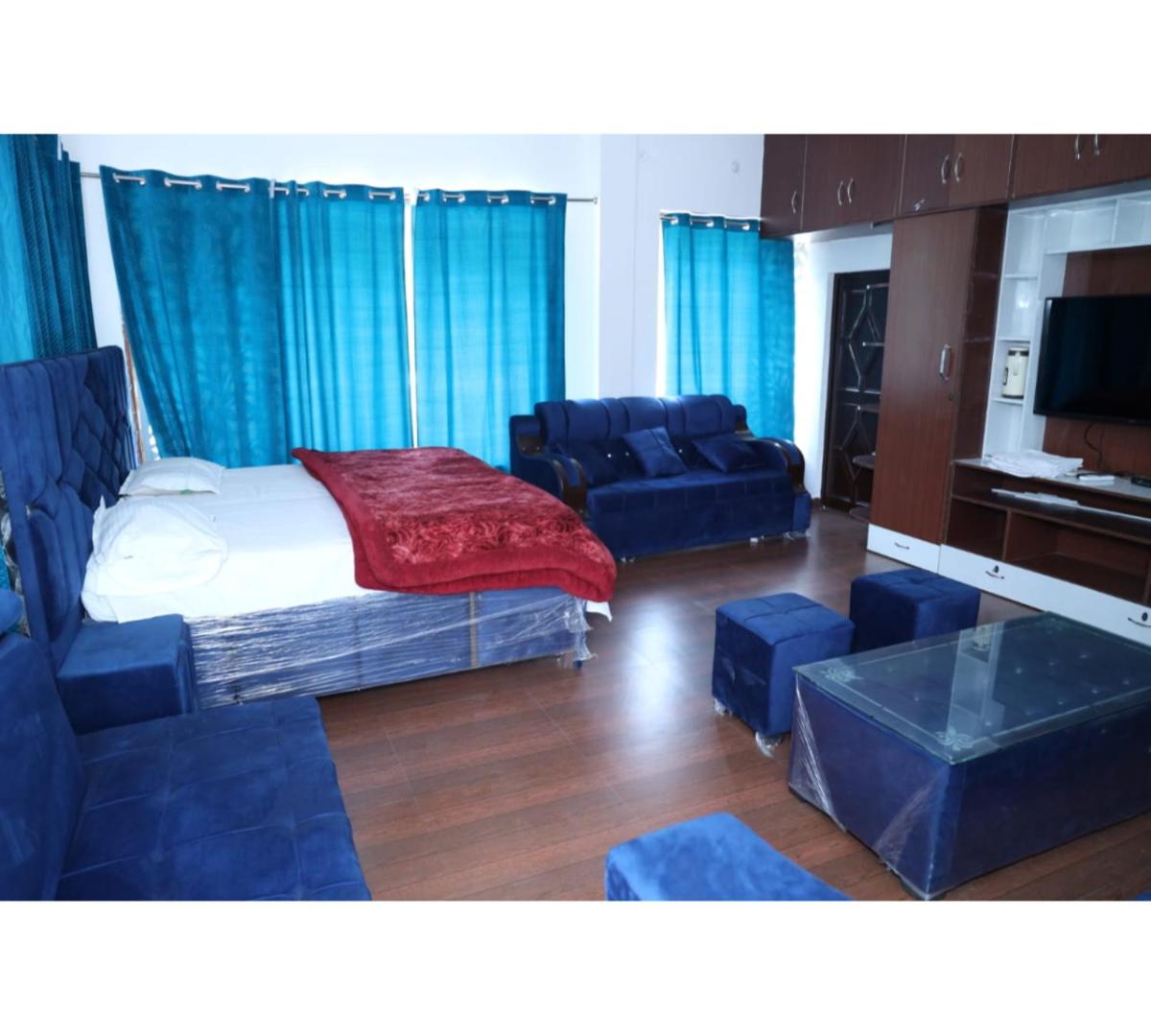 Hotel Omkaar & Restaurant Chinyalisaur view 4