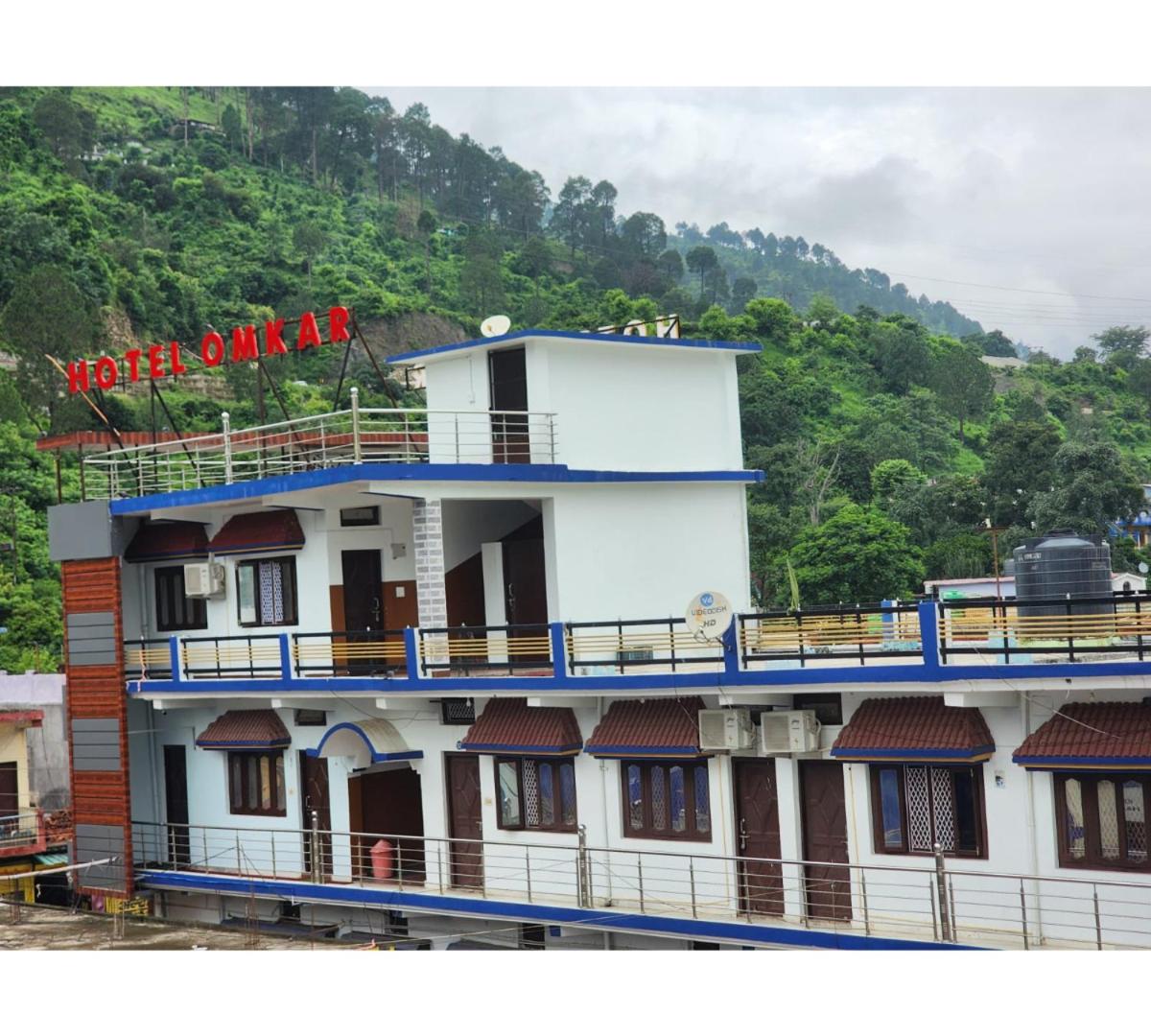 Hotel Omkaar & Restaurant Chinyalisaur view 2