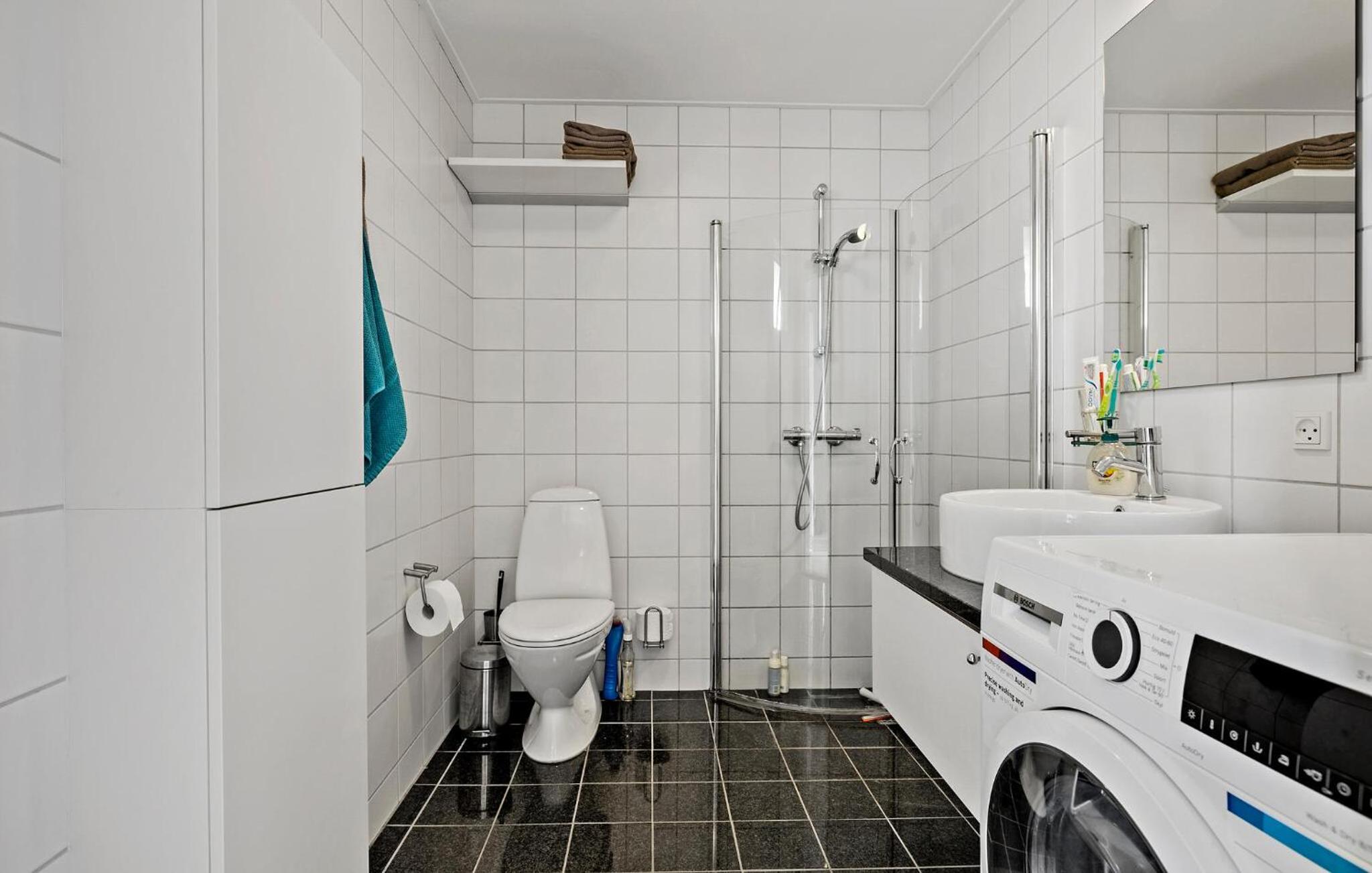 2 Bedroom Amazing Apartment In Gudhjem