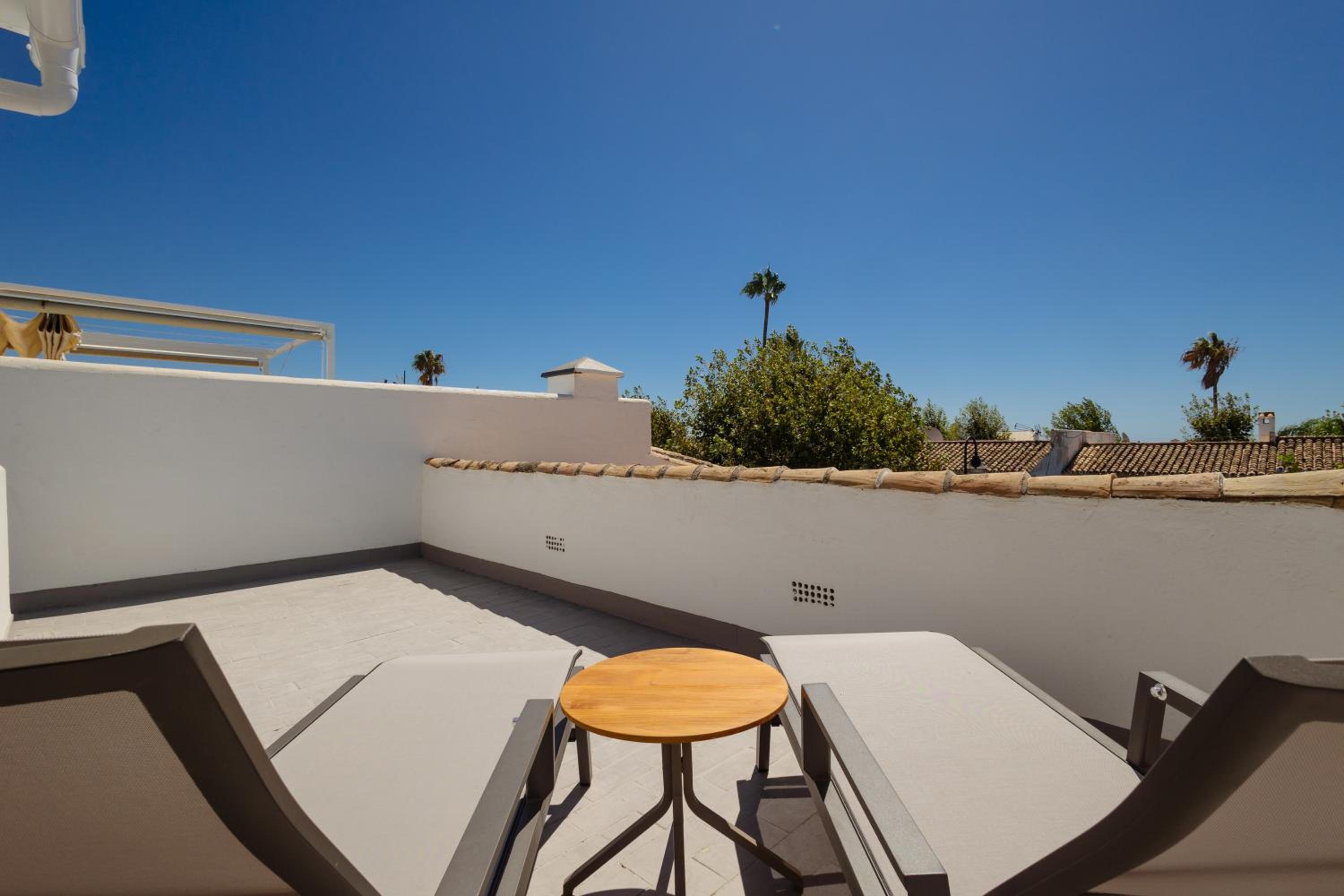 Townhouse, recently renovated and 200m from La Cala beach, in Mijas Costa view 4