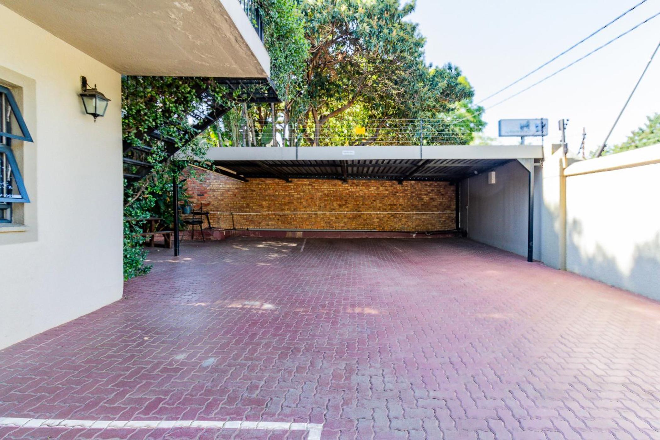 Pumleni Guesthouse
