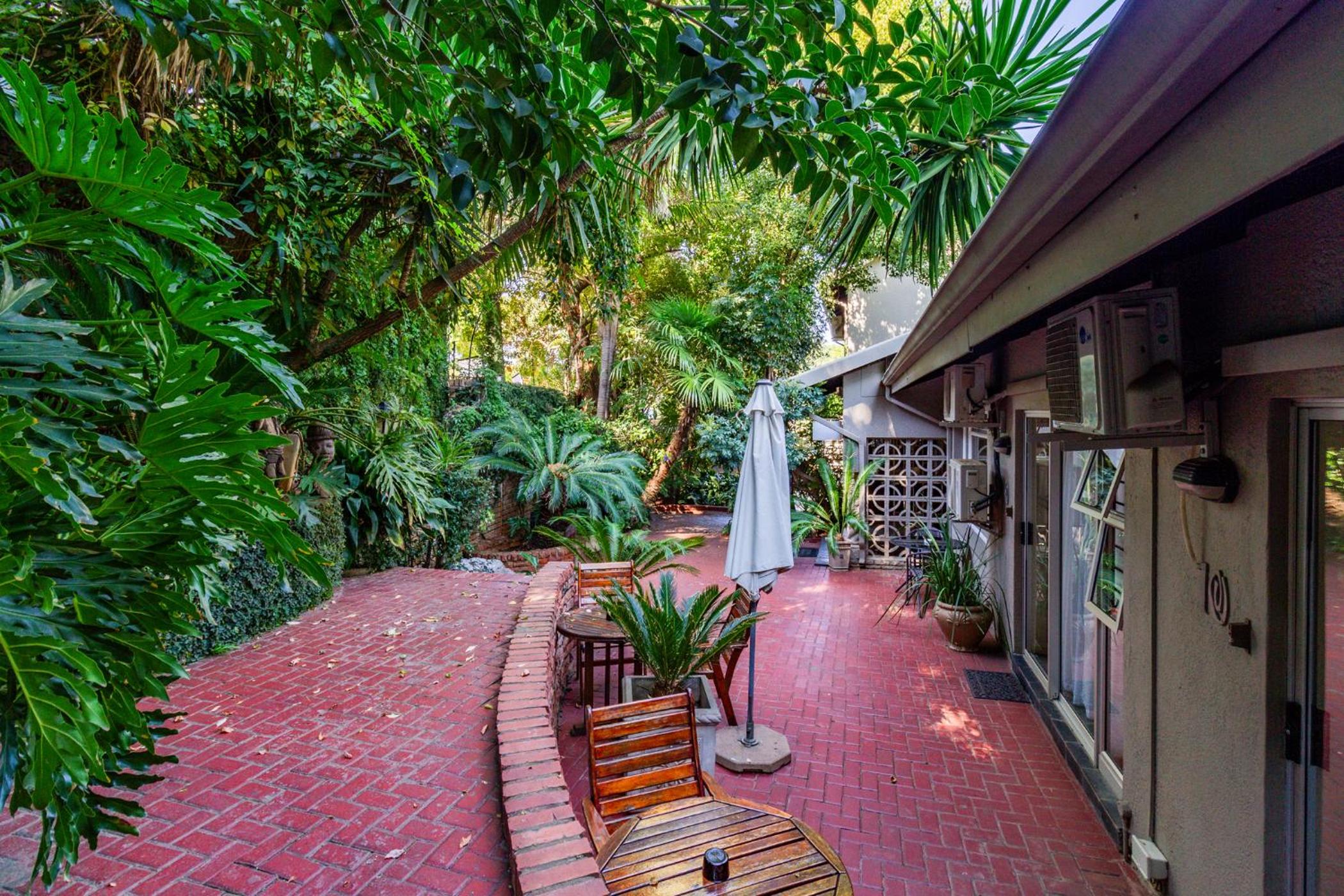 Pumleni Guesthouse