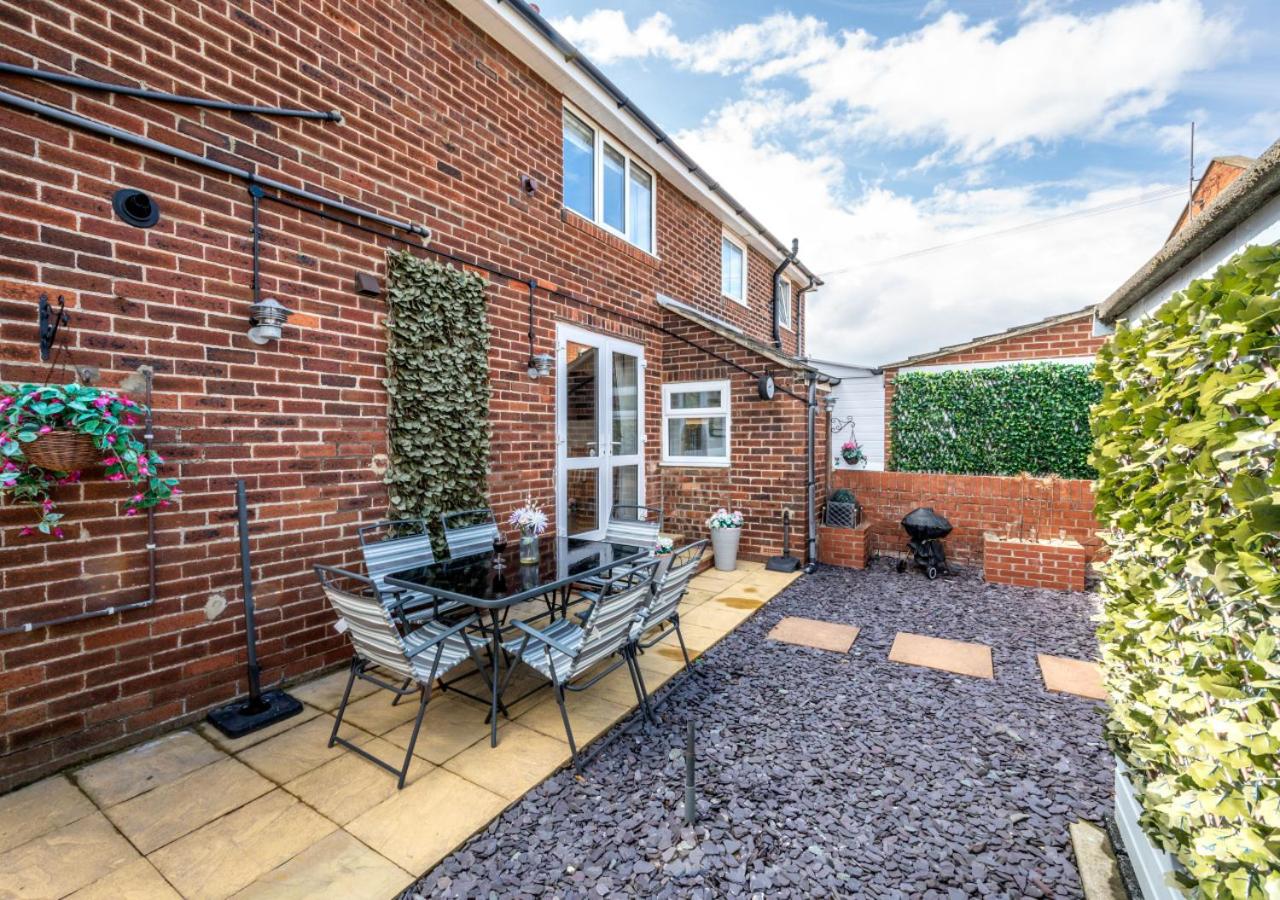 3 Bed in Whitby oc-w416
