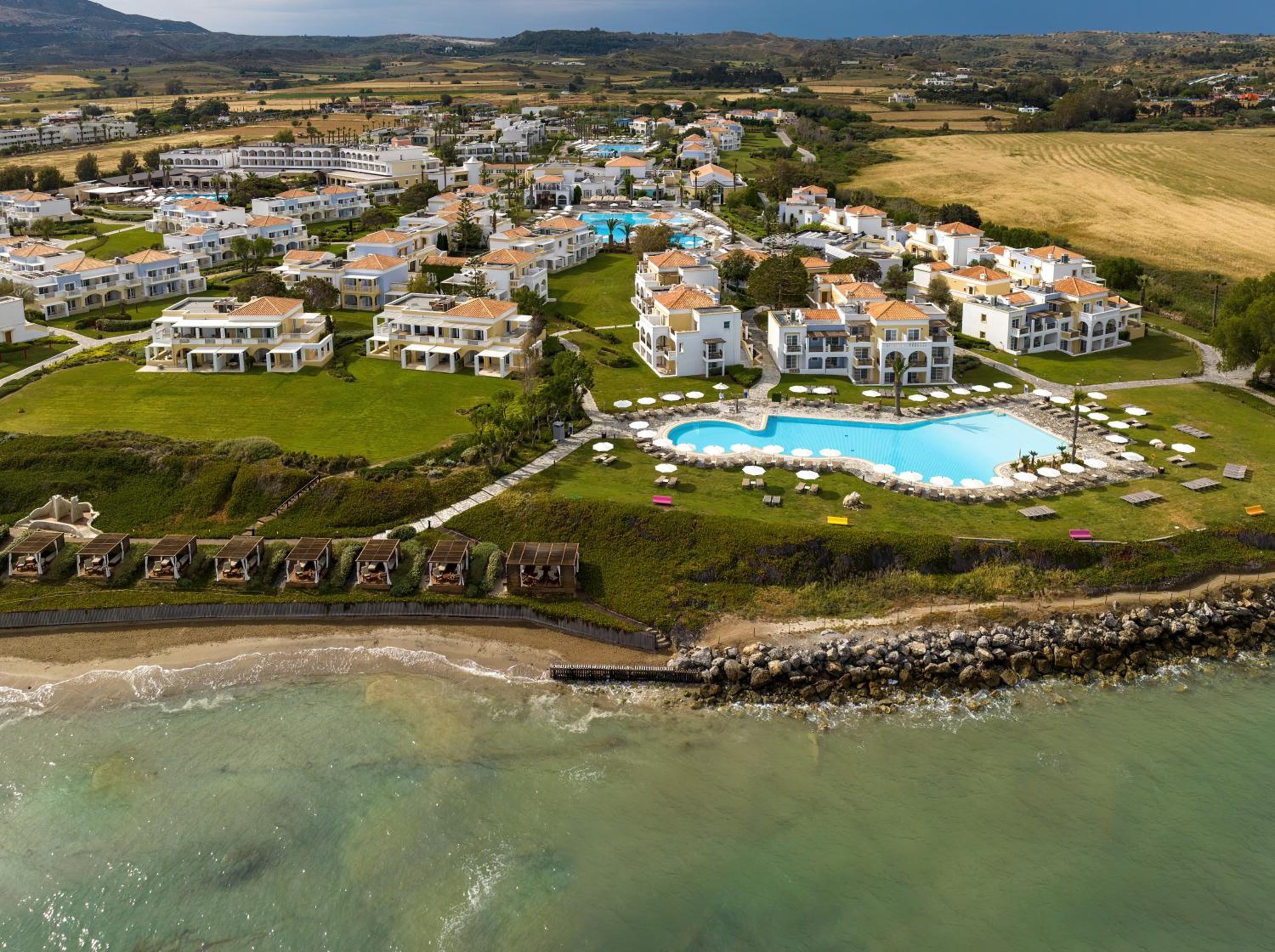 Hotel Neptune Luxury Resort - Image 1