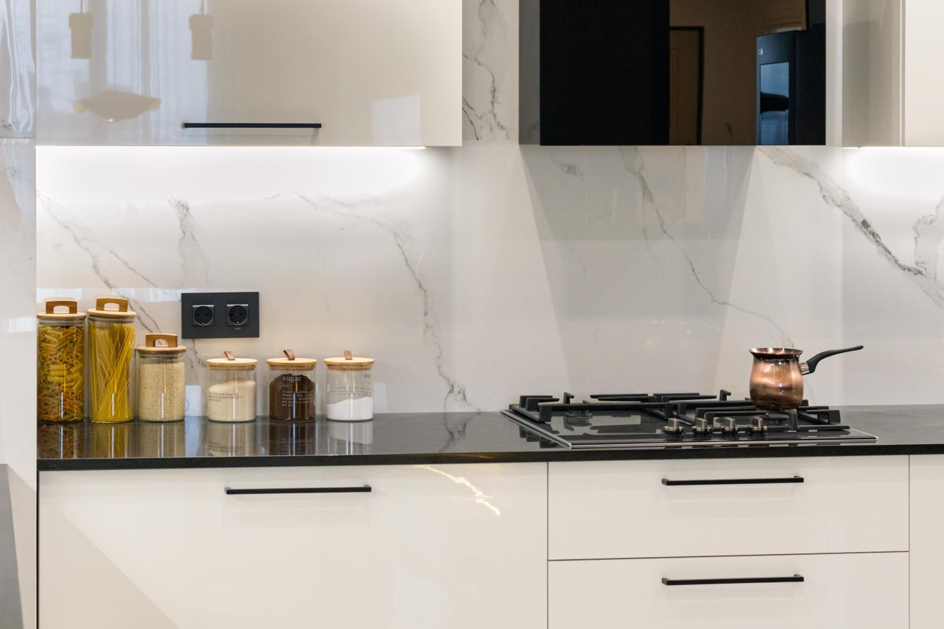 hotelise I Marble Apartment