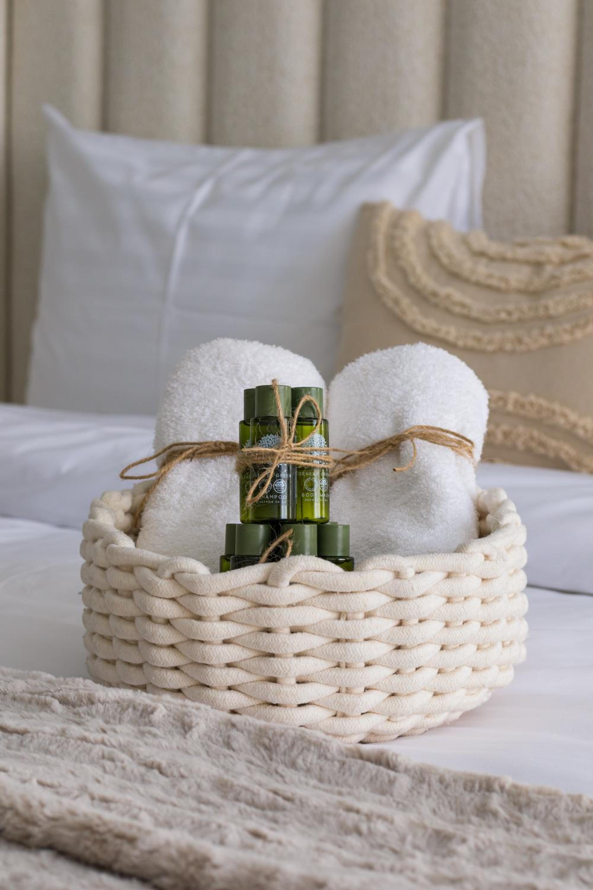 hotelise I Marble Apartment