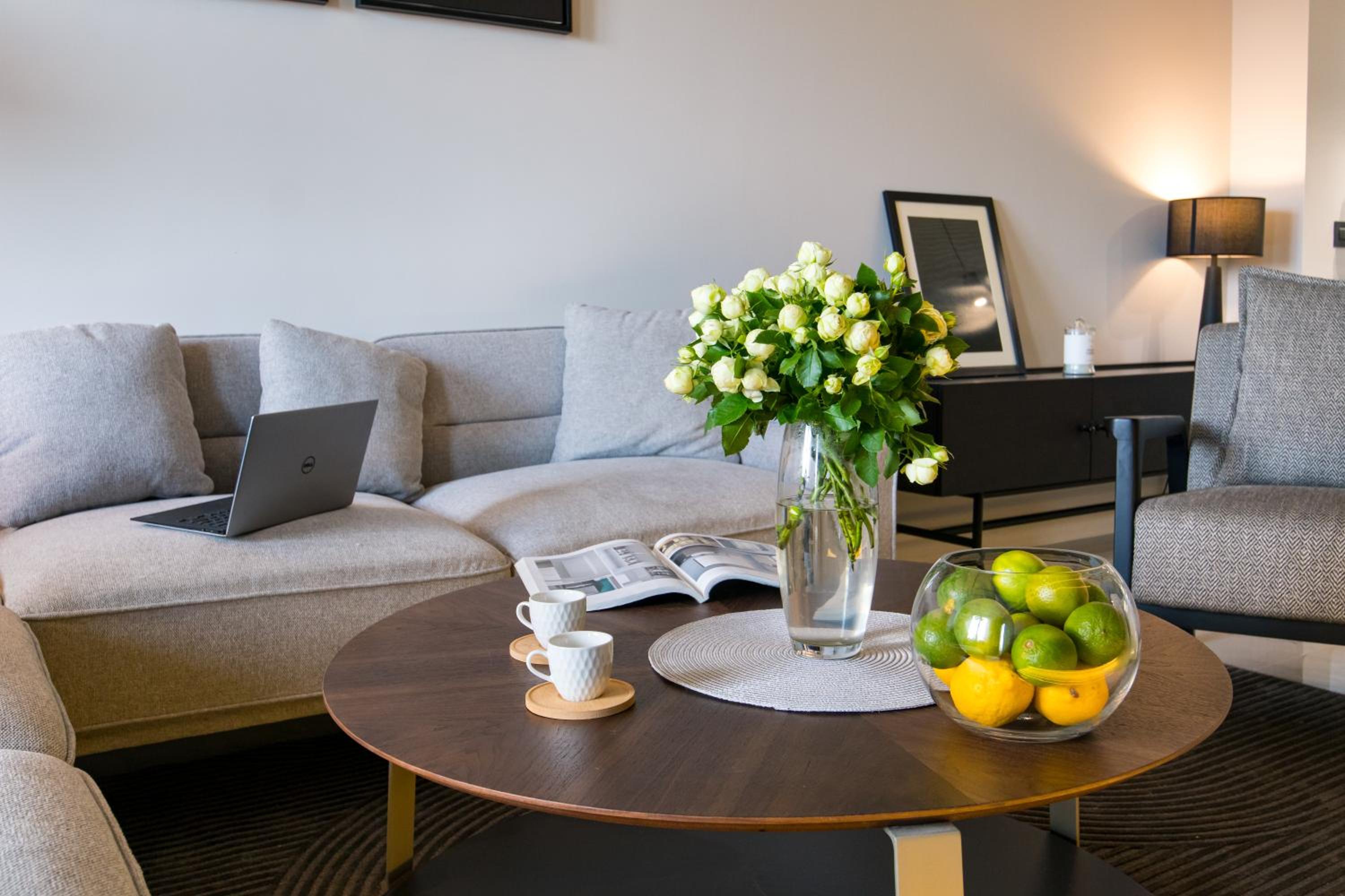 hotelise I Marble Apartment
