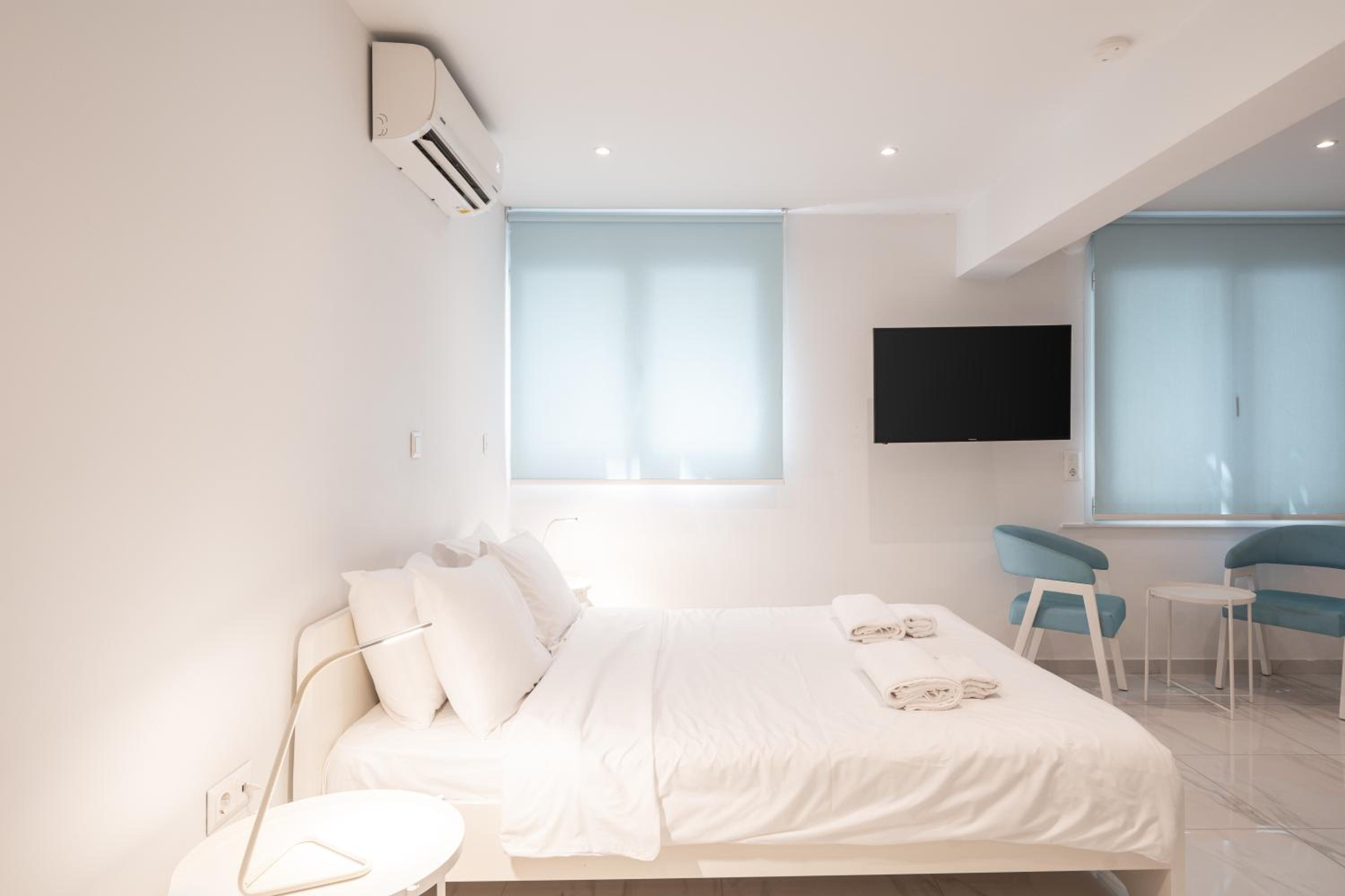 Cute and Convenient Studio in Athens Center