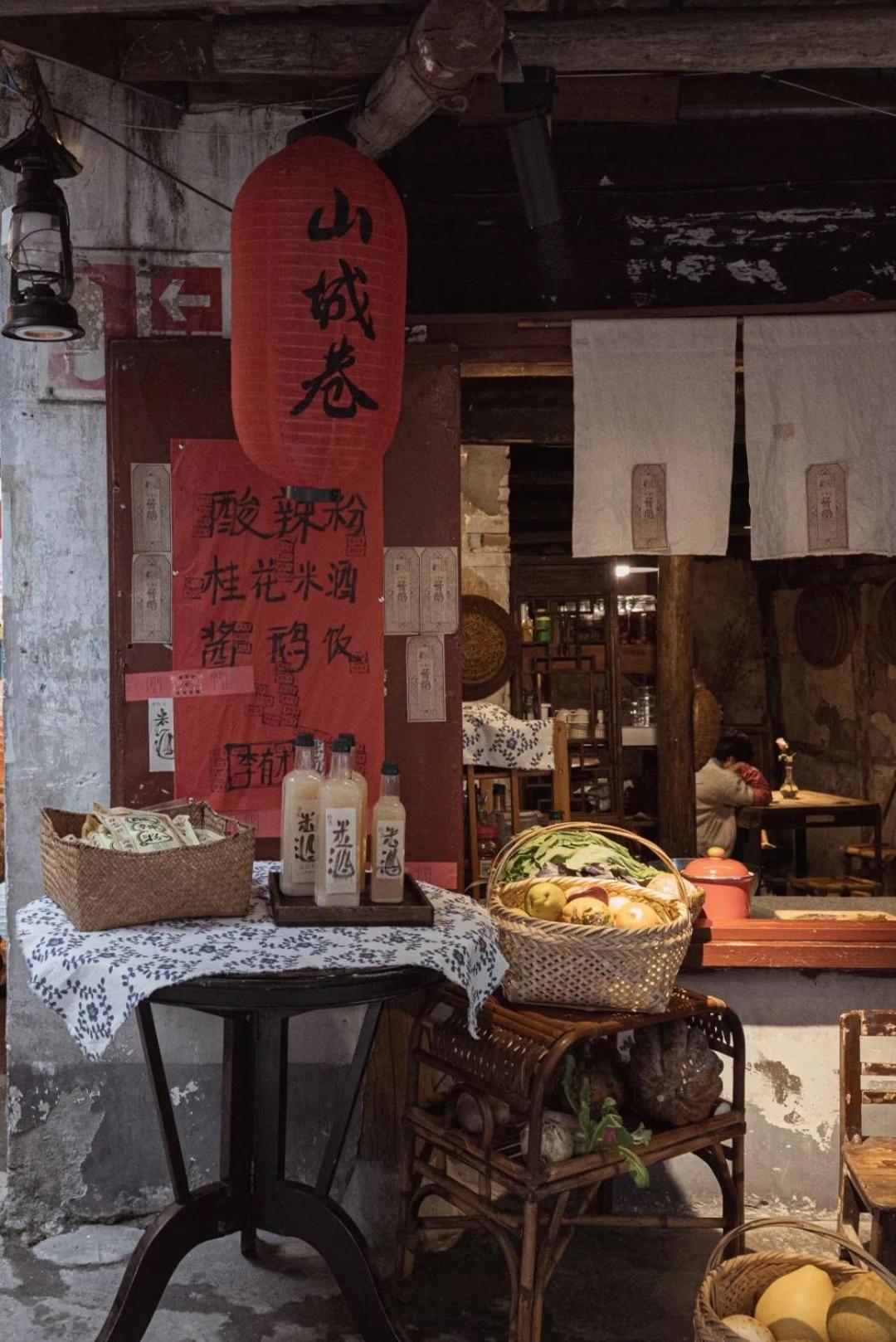 Chongqing Desti Youth Park Hostel Liberation Monument-English Service& Cafe& Bar& Luggage Storage & Large Public Area