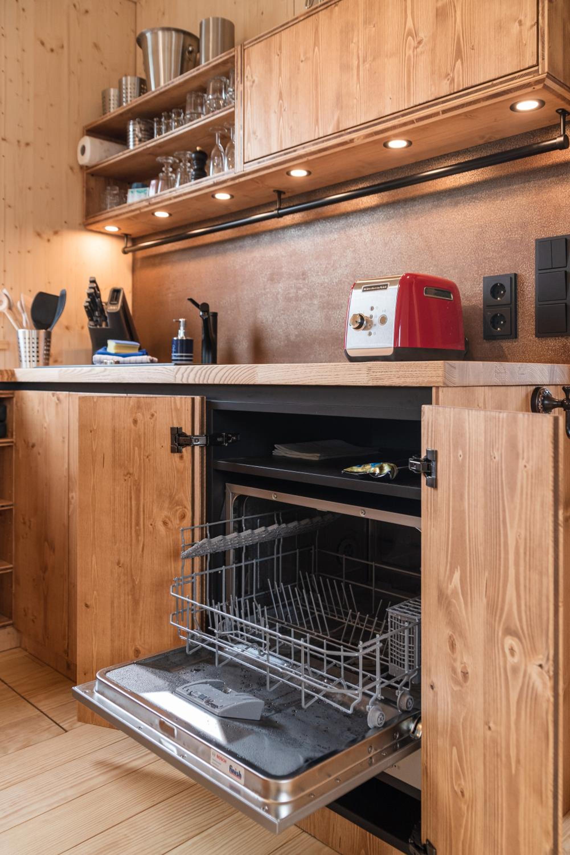 Komfort-Hausboot DIVA mit Kamin