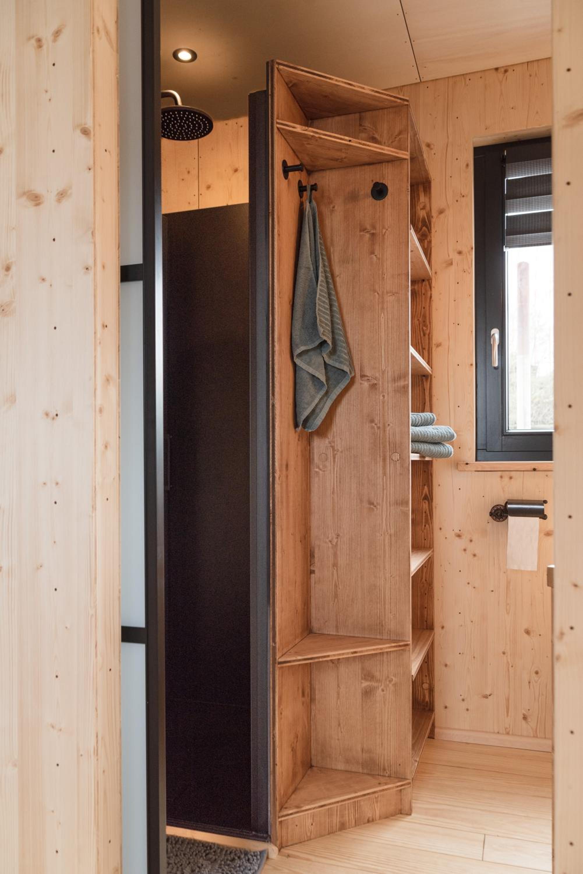 Komfort-Hausboot DIVA mit Kamin