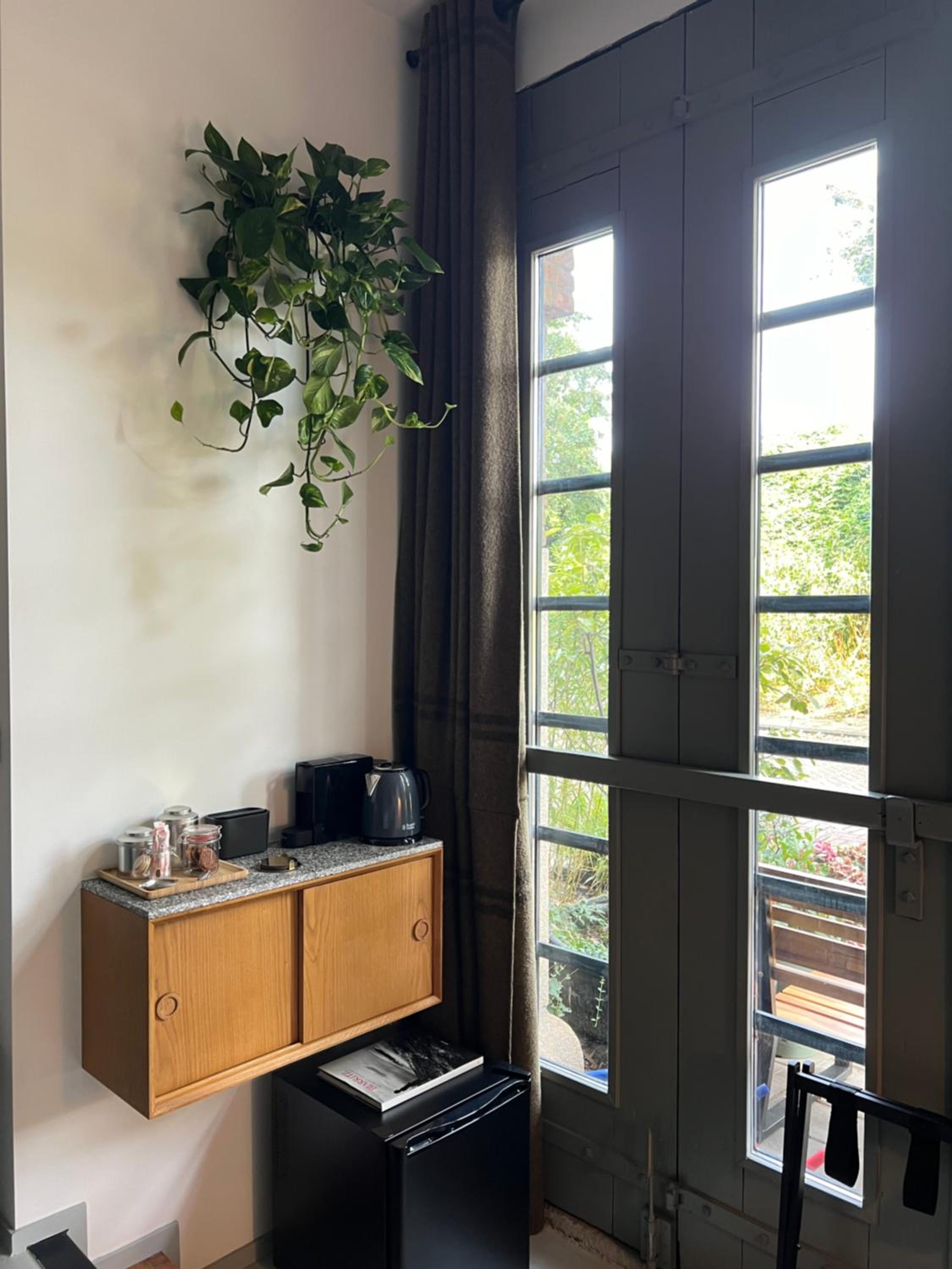 Garage BnB