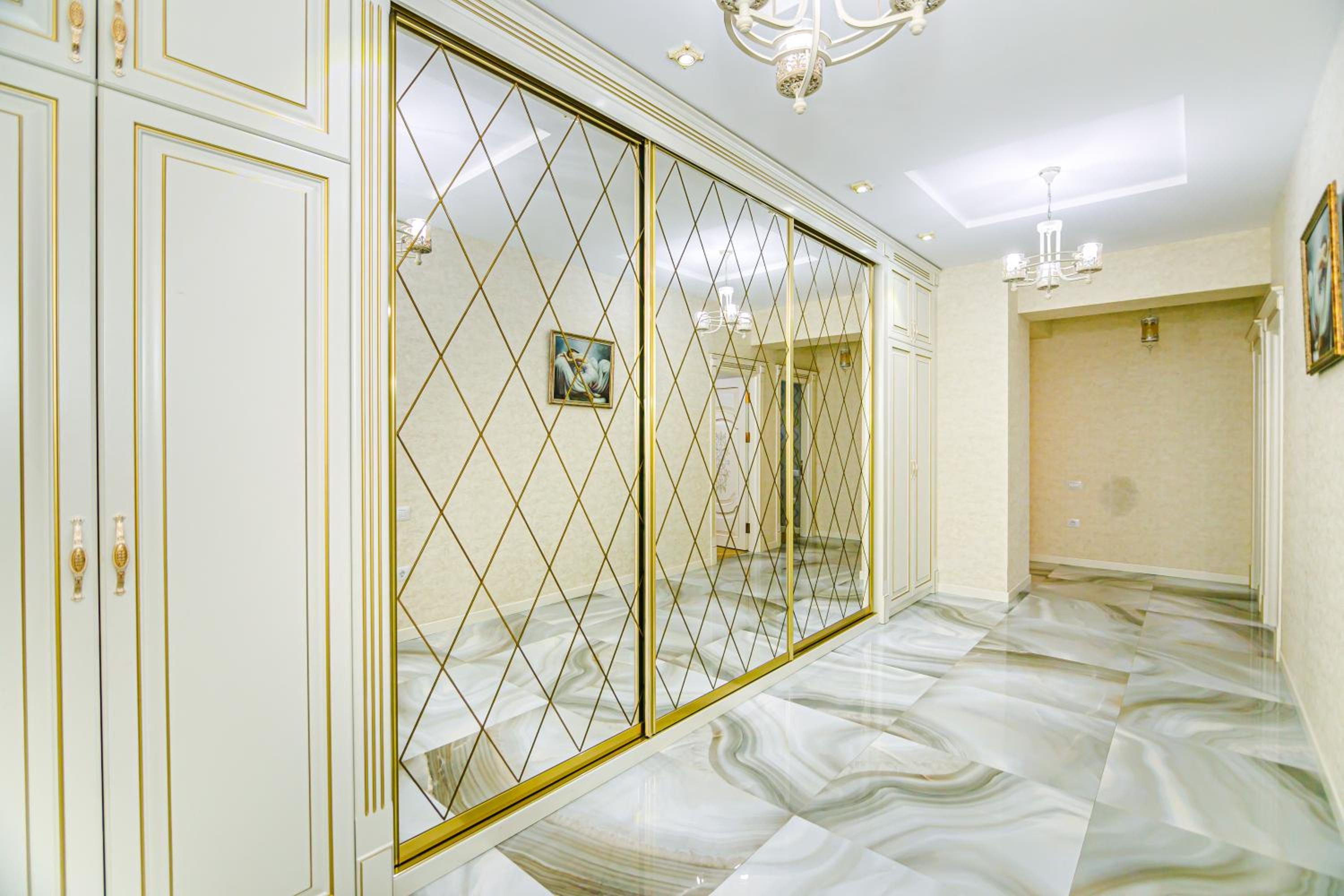 Park Azure Luxury Apartment