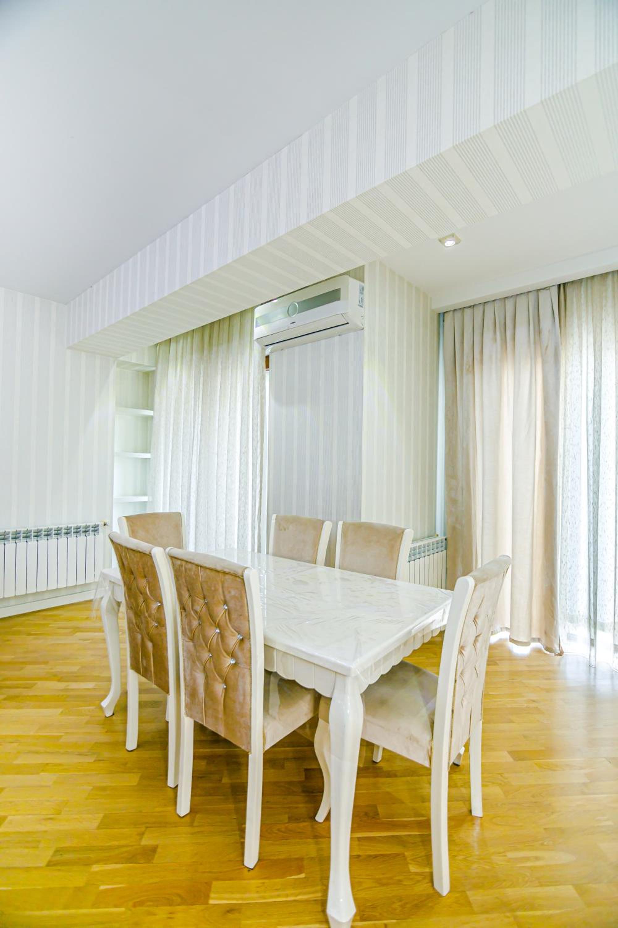 Park Azure Luxury Apartment