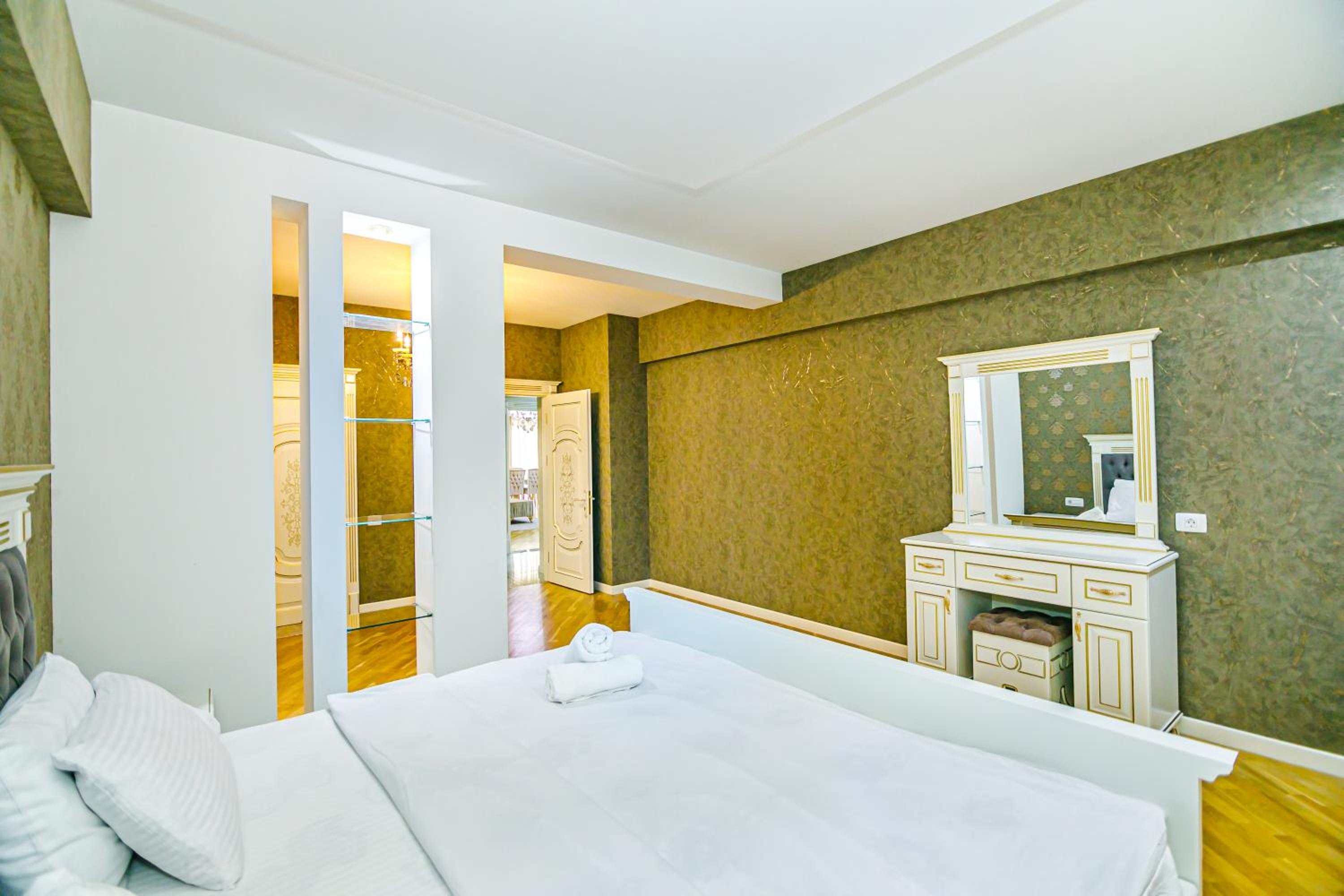 Park Azure Luxury Apartment