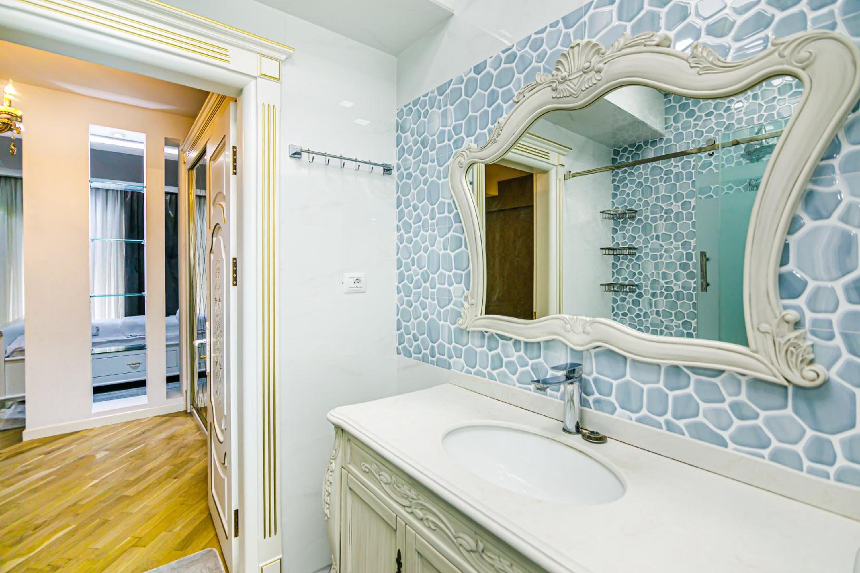 Park Azure Luxury Apartment