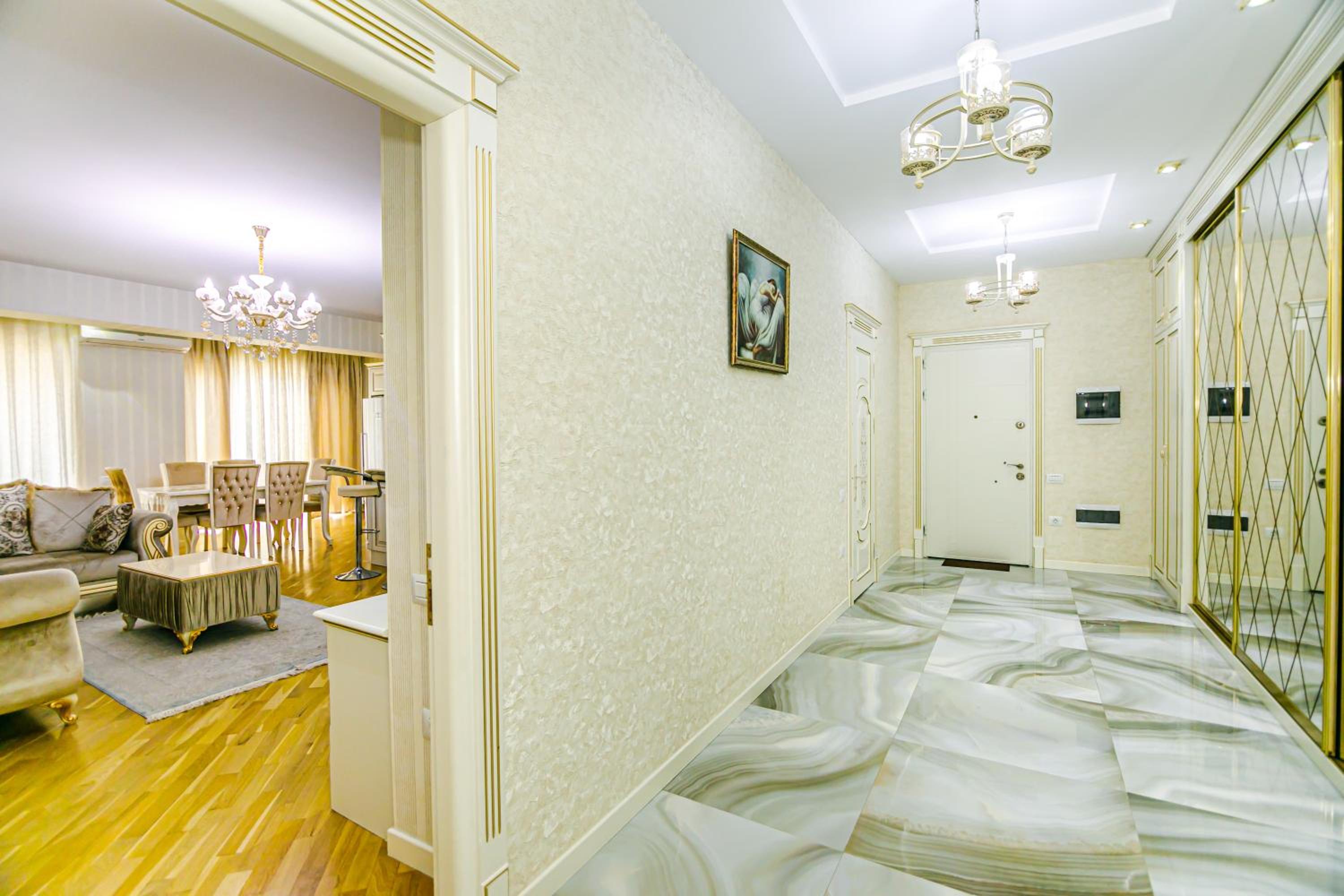 Park Azure Luxury Apartment