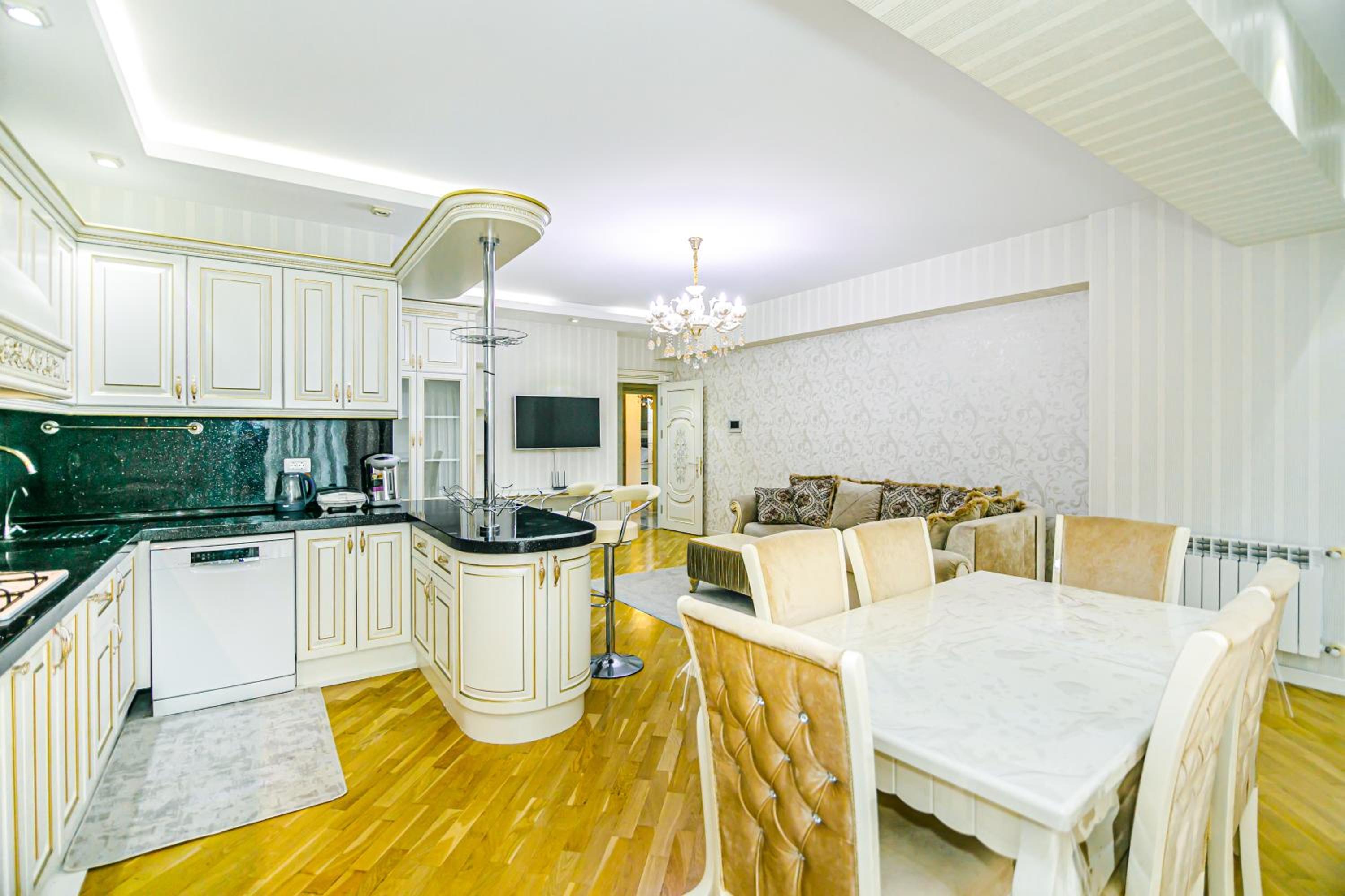 Park Azure Luxury Apartment
