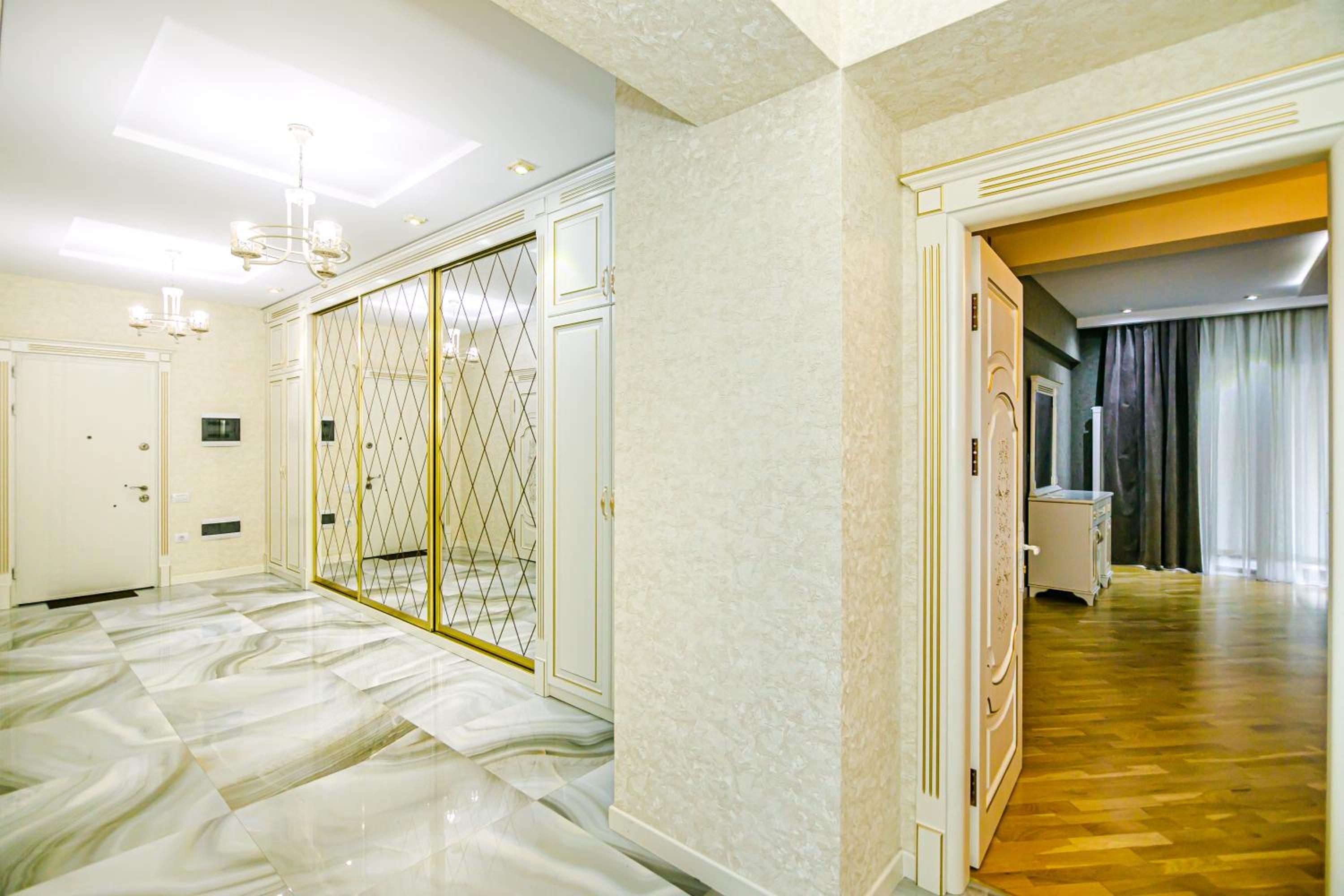 Park Azure Luxury Apartment