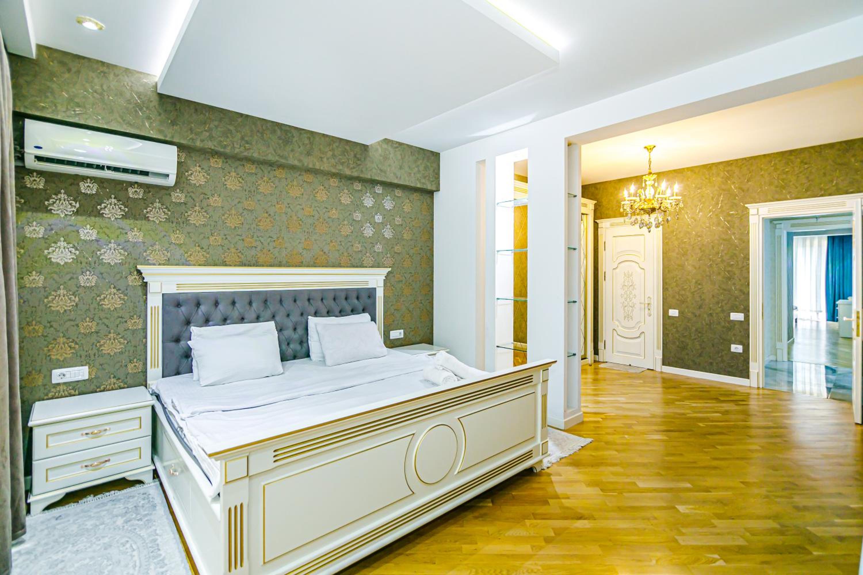 Park Azure Luxury Apartment