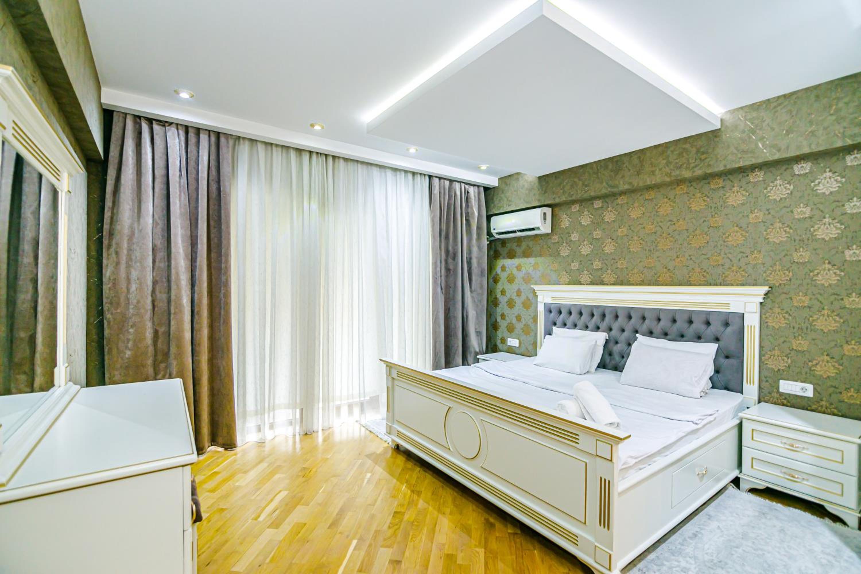 Park Azure Luxury Apartment