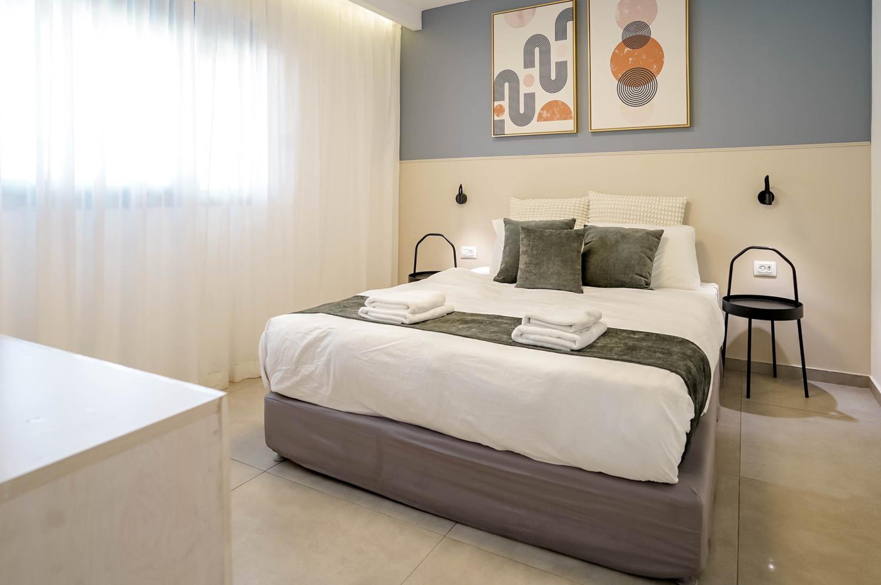 YalaRent Royal Park Resort 1BR Apartments view 3