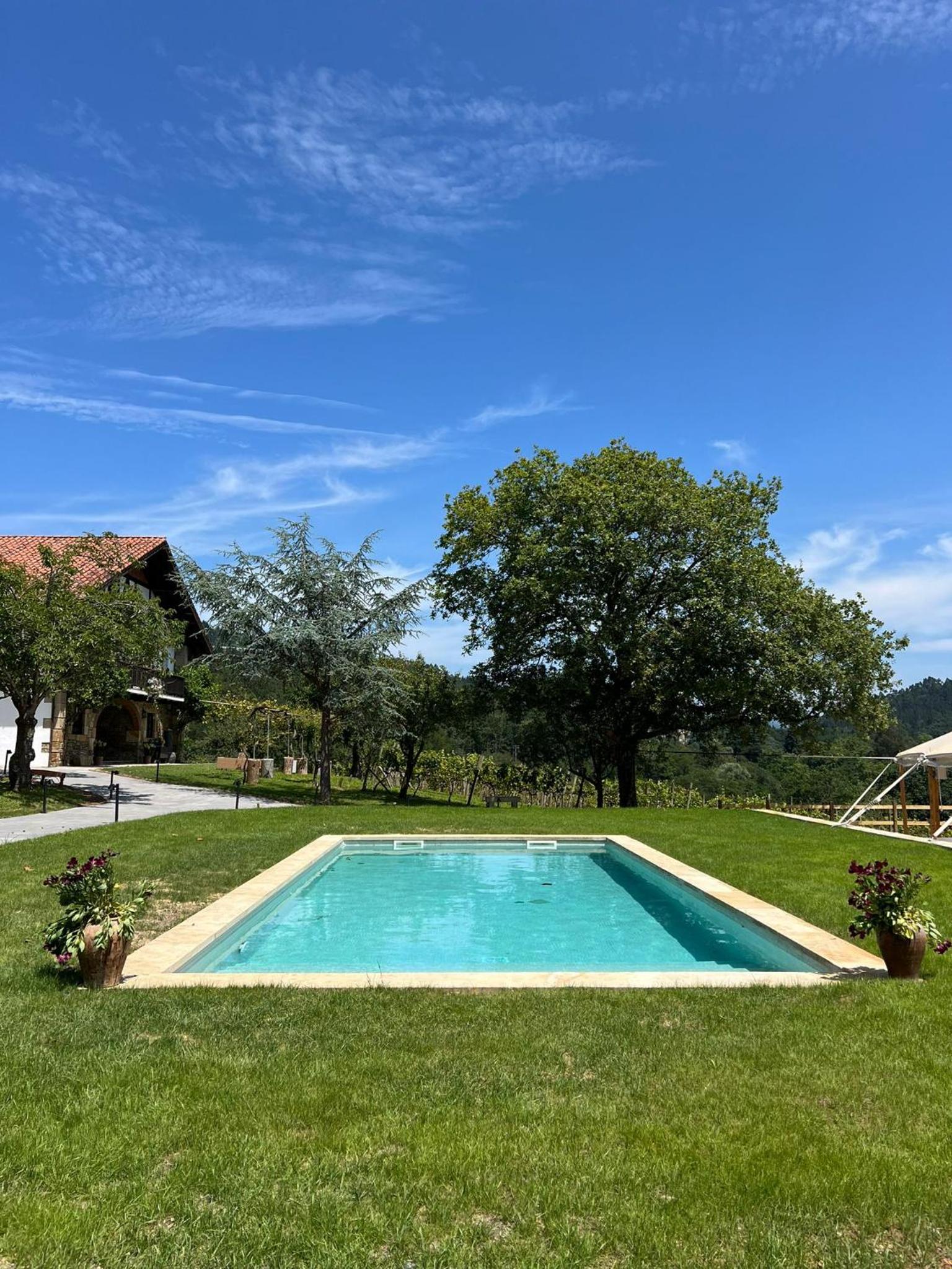 Caserío Mahasti view 3