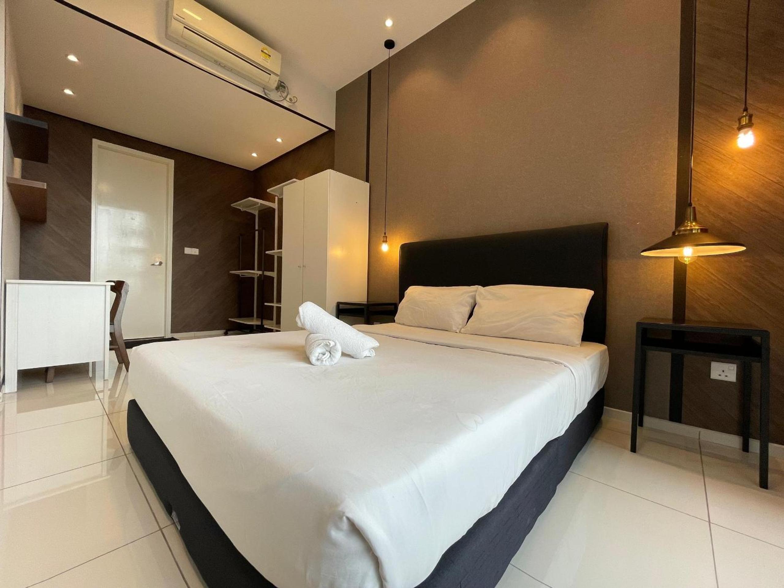 The Robertson-Bukit Bintang by PILLOWTALKS