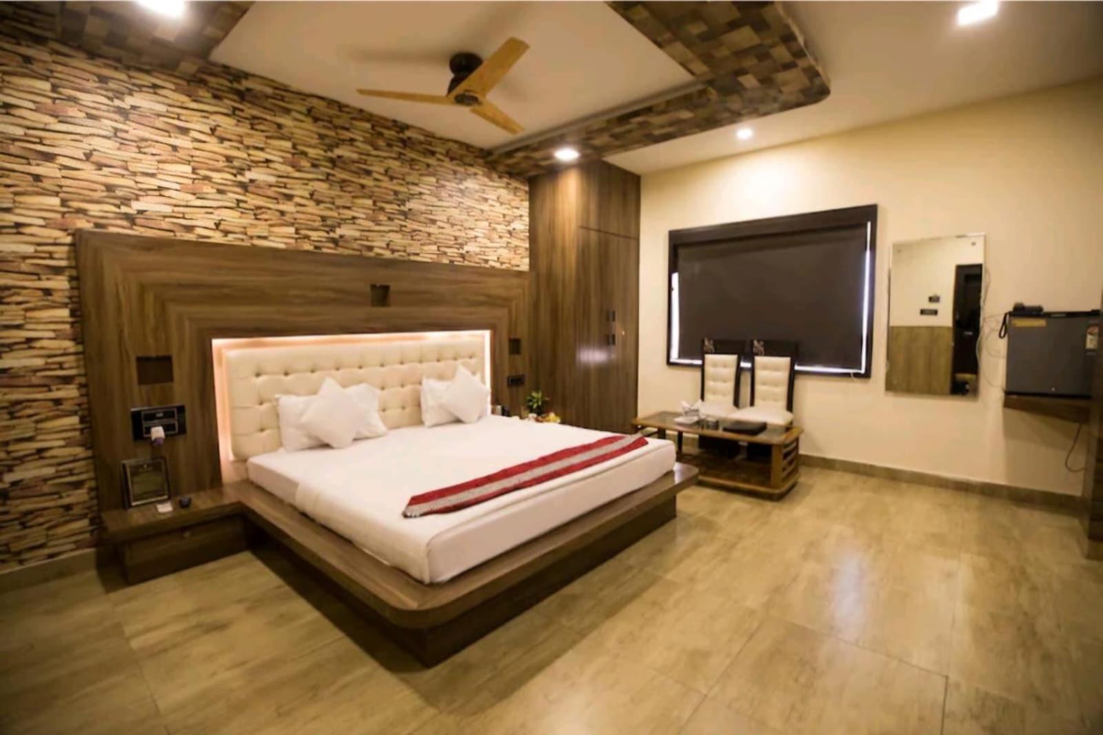 TheJewelHotel