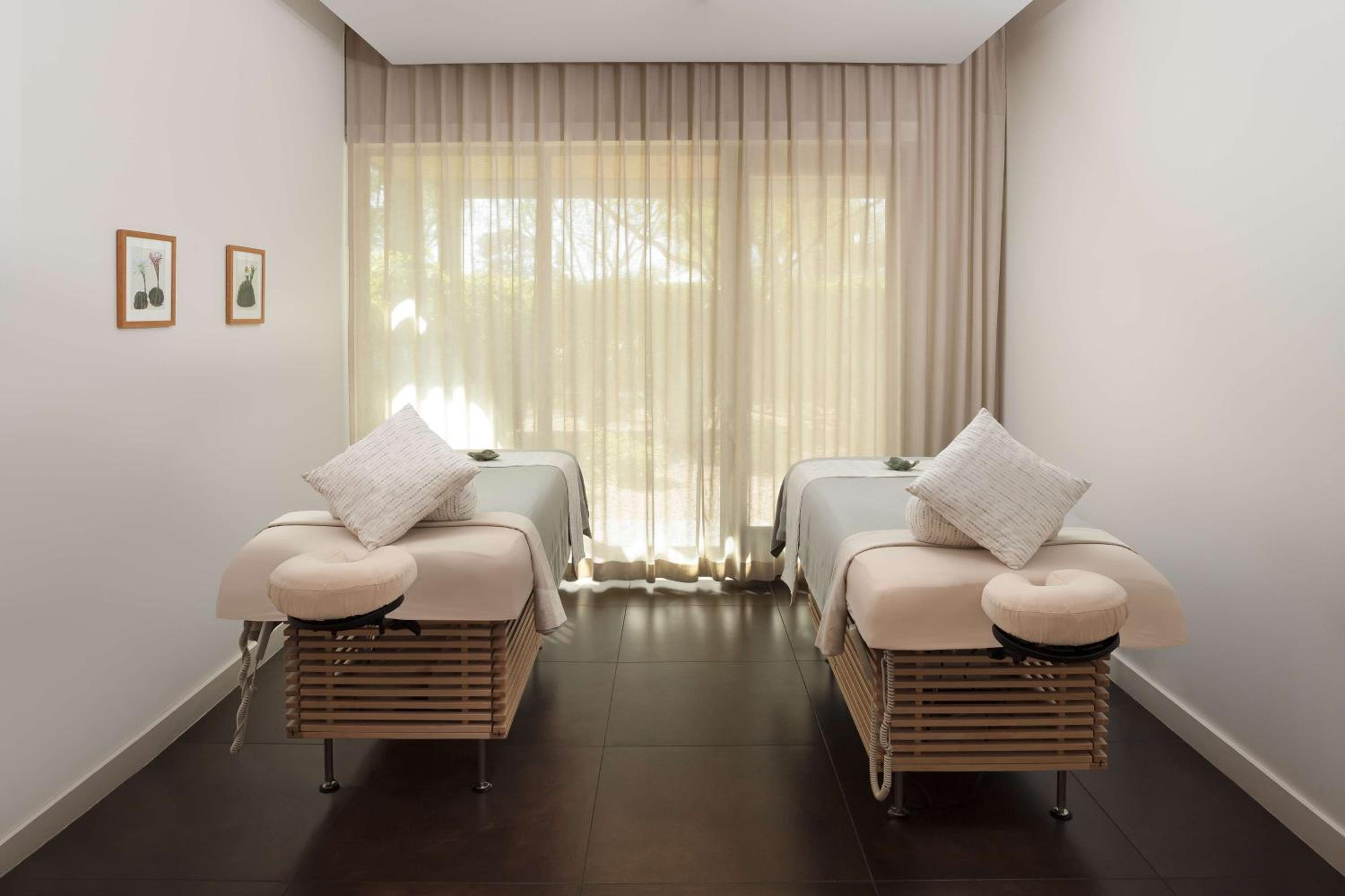 Andaz Scottsdale Resort & Bungalows