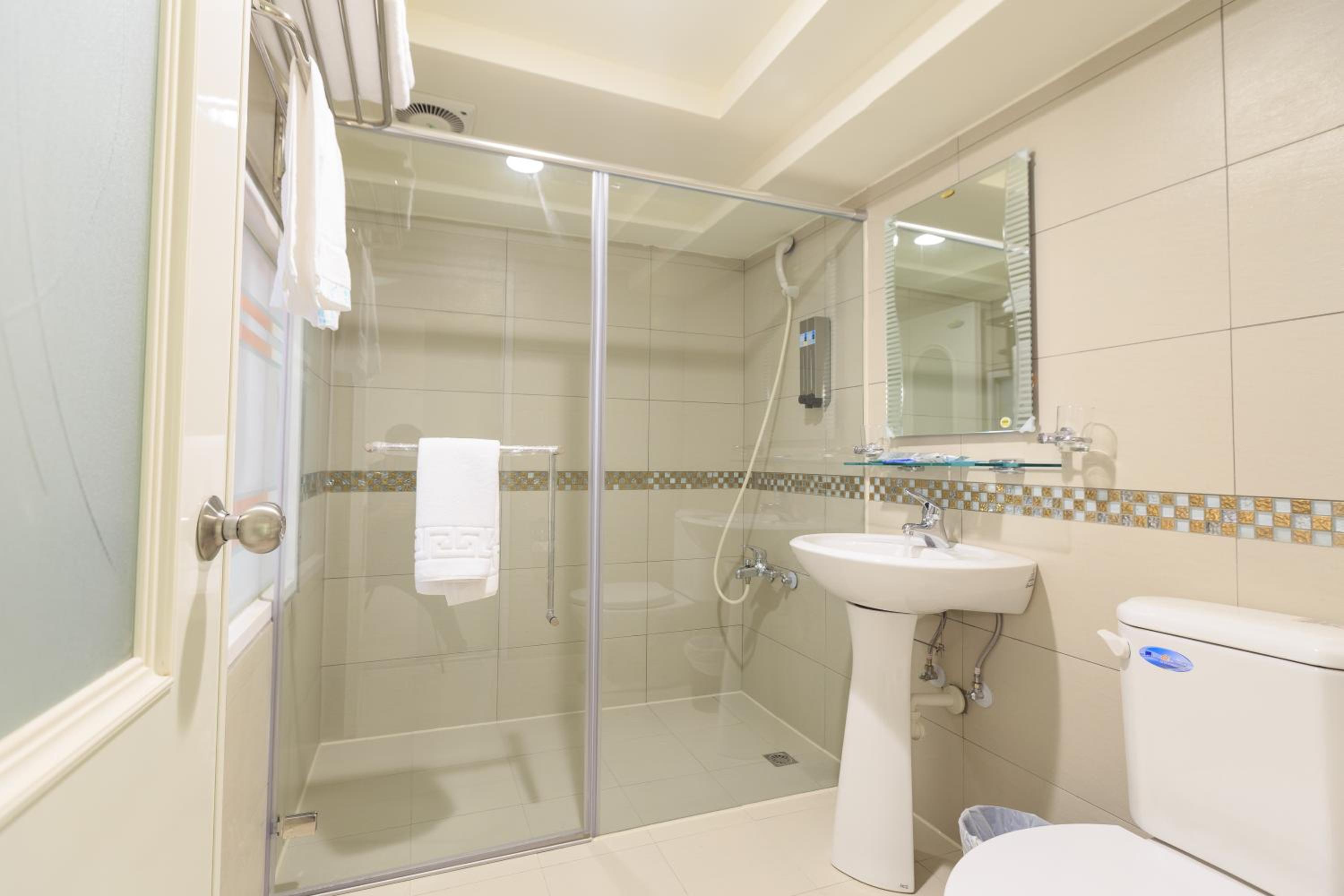 Travelyoung Hotel