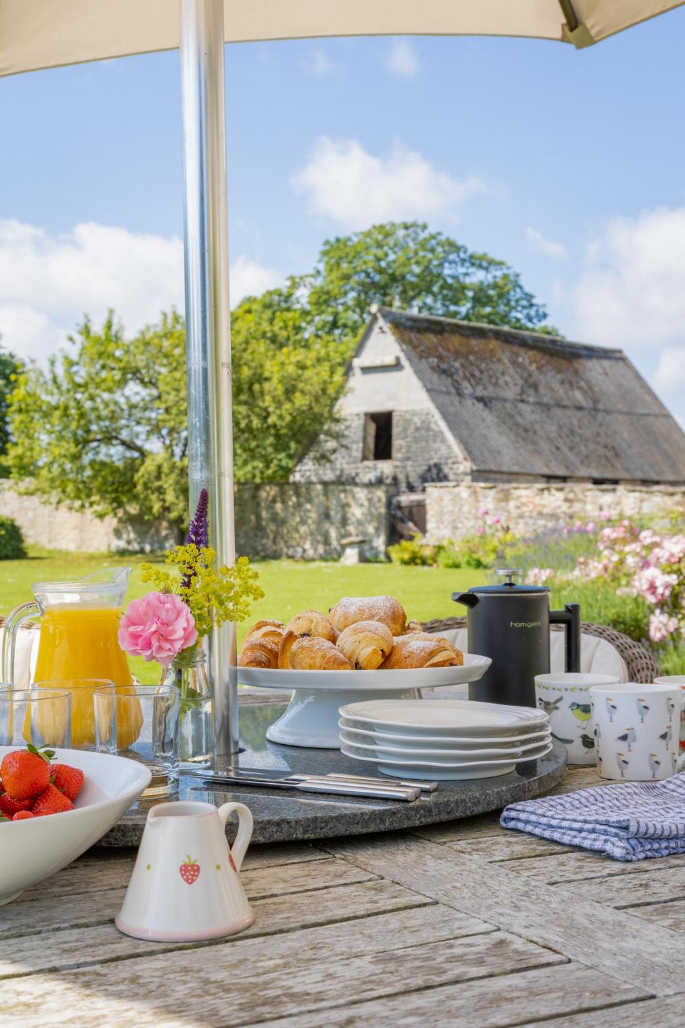 Overtown Manor Bed and Breakfast view 5