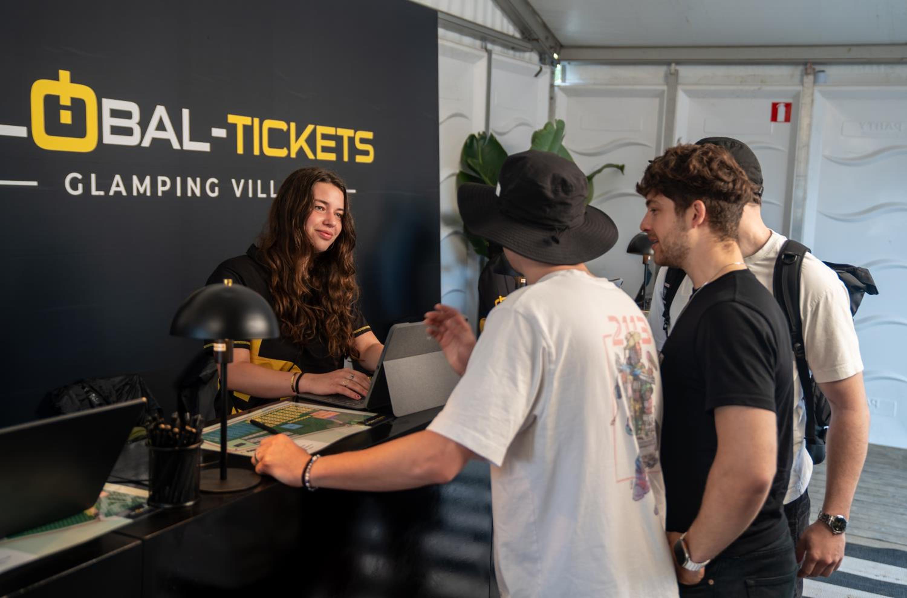 Global-Tickets Village Spa-Francorchamps