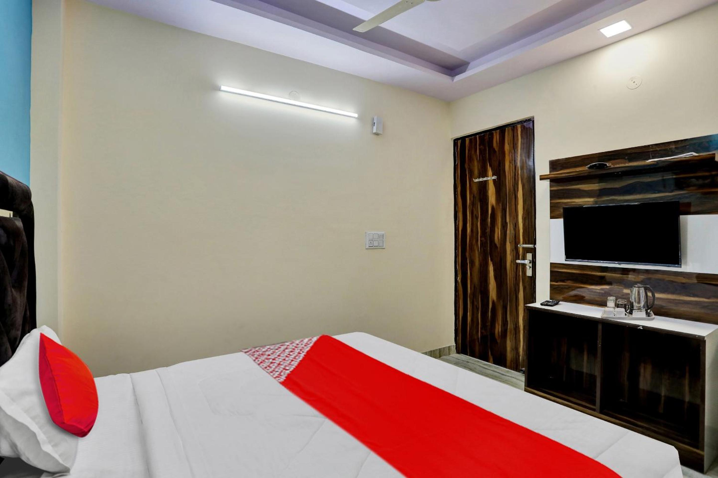 Hotel O S P Rooms view 3