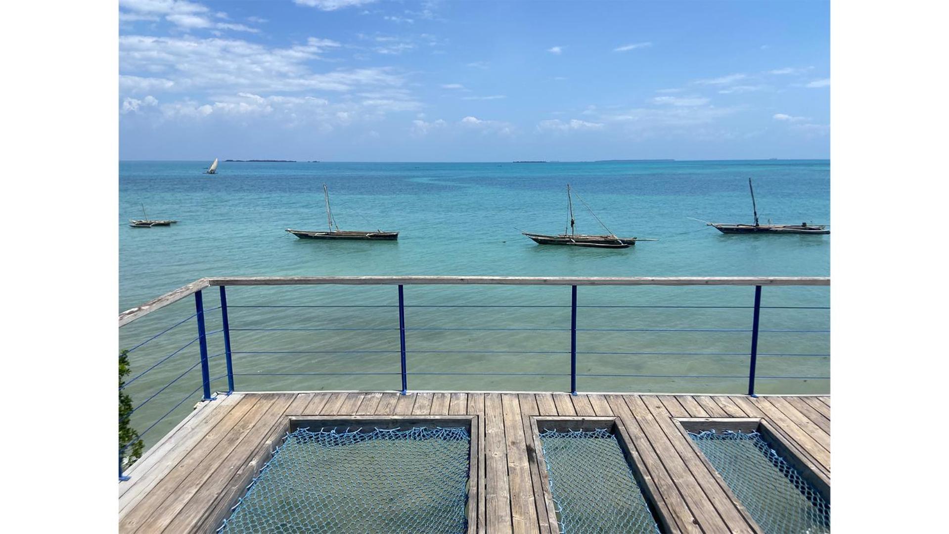 Bahari Breeze Suites