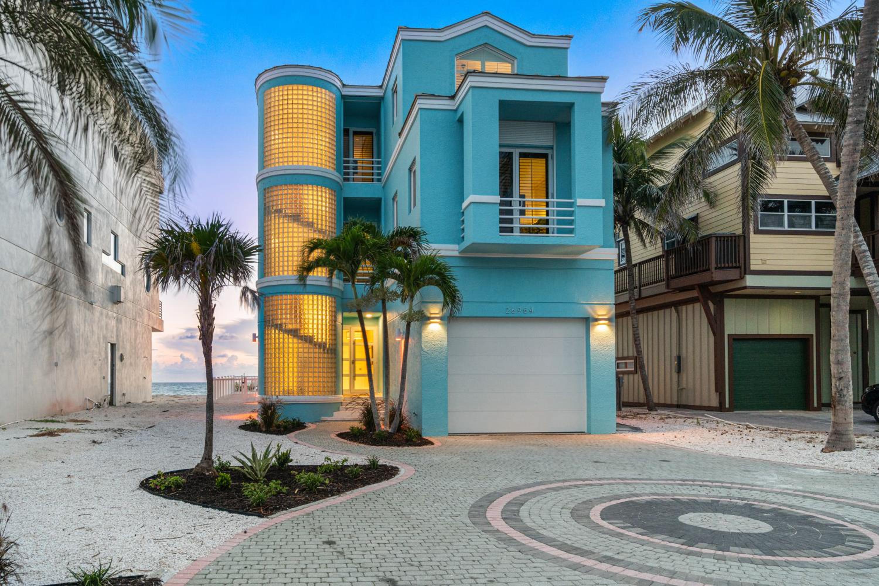 Just Renovated, Beachfront Pool Home, Panoramic Gulf Views