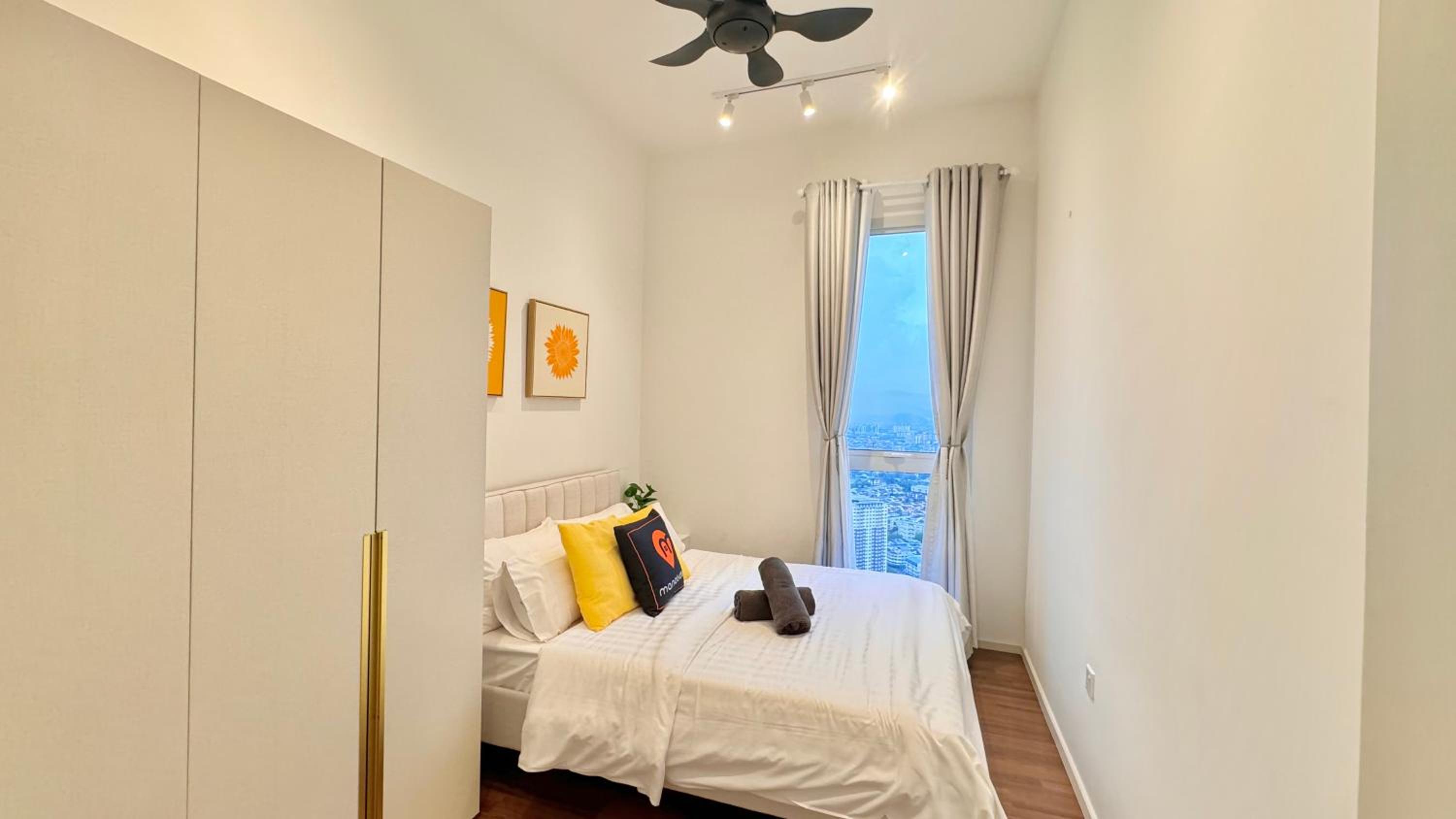 UNA Serviced Apartment by manatidur