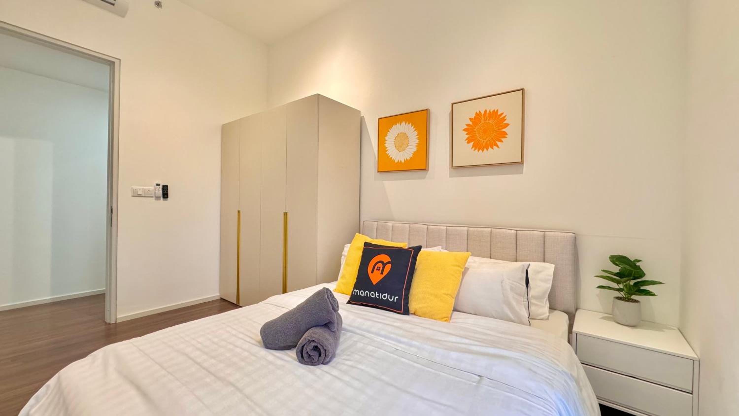UNA Serviced Apartment by manatidur