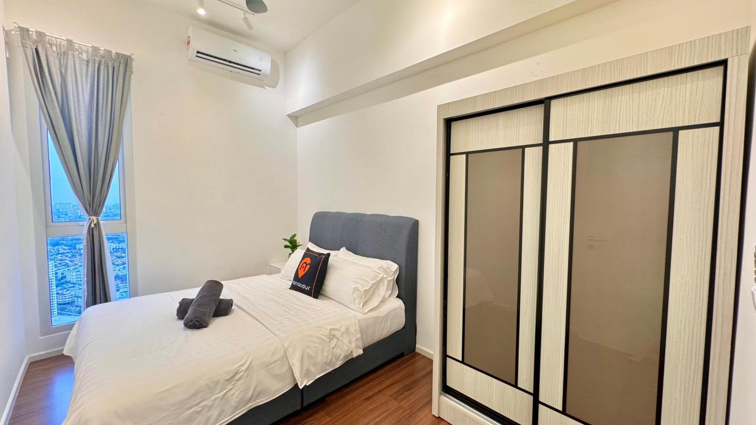 UNA Serviced Apartment by manatidur