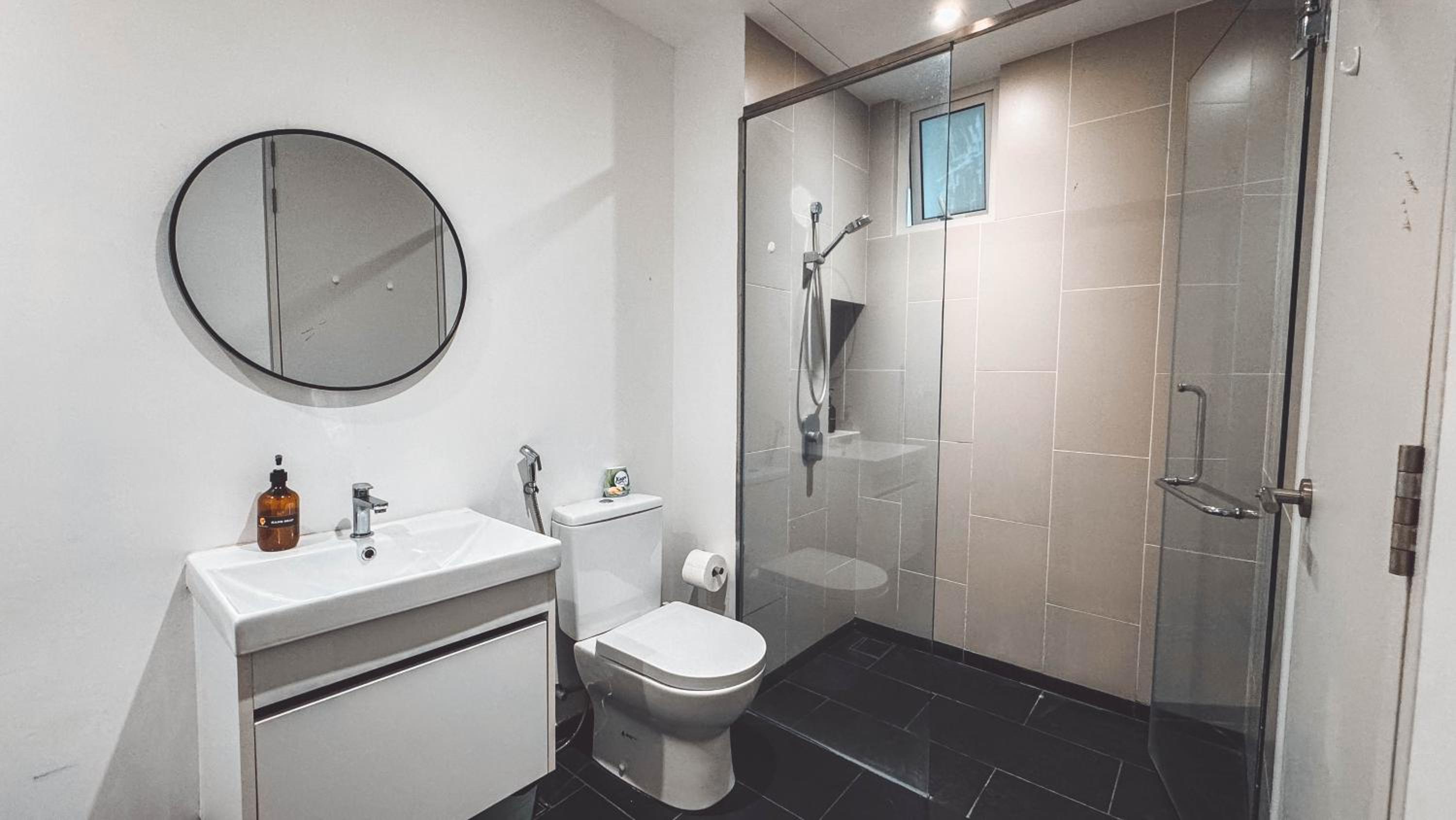UNA Serviced Apartment by manatidur