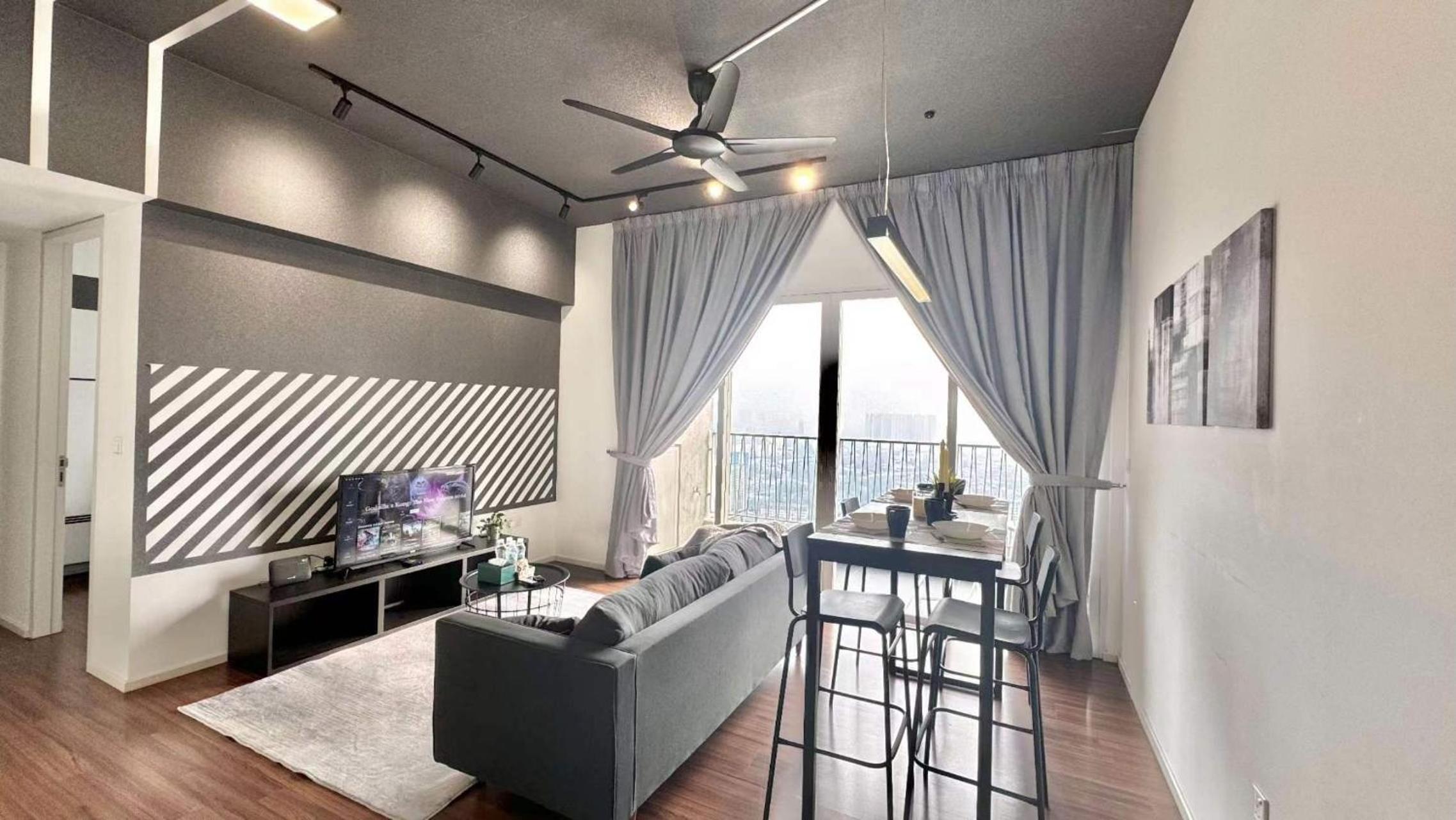UNA Serviced Apartment by manatidur