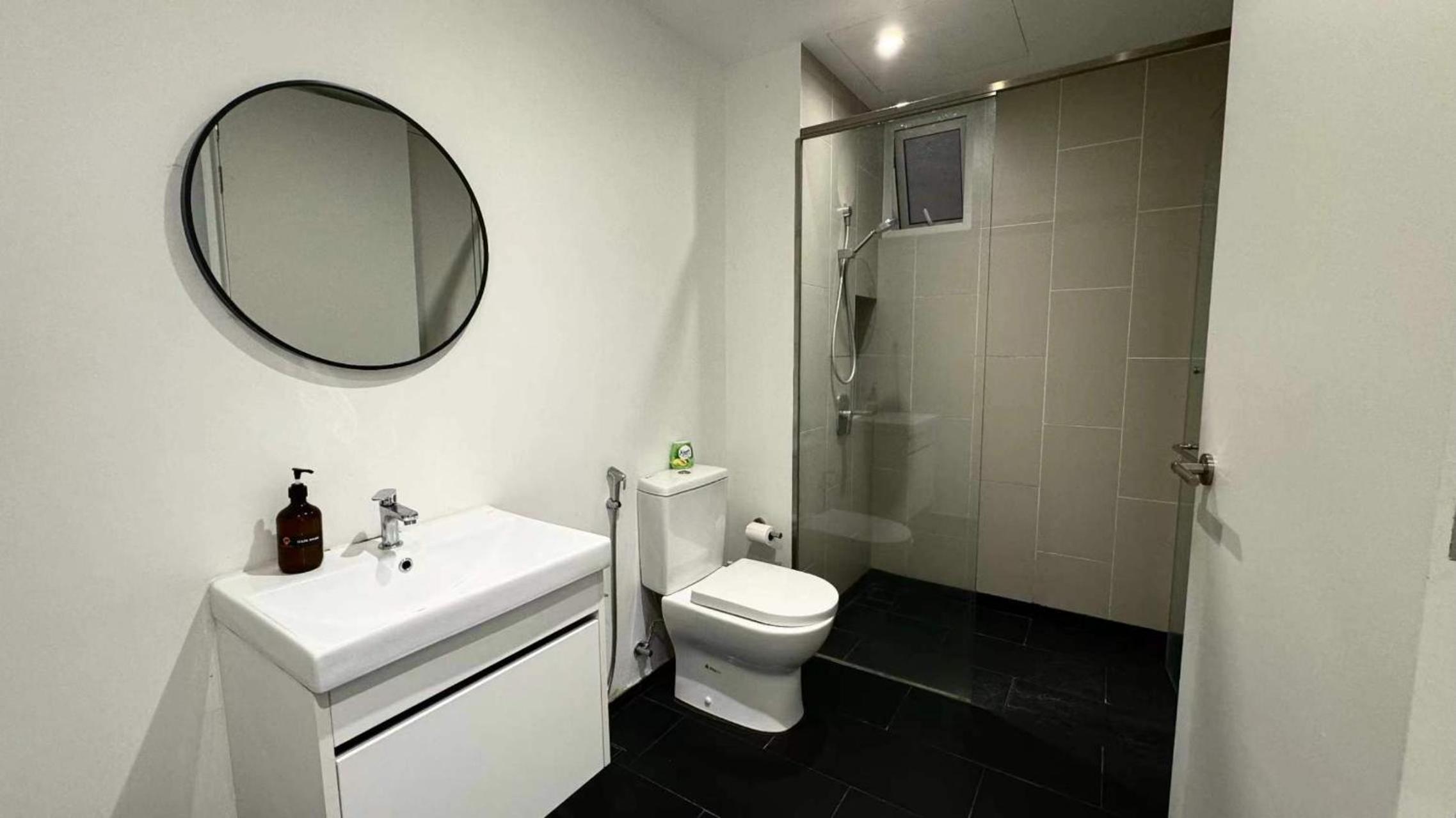 UNA Serviced Apartment by manatidur