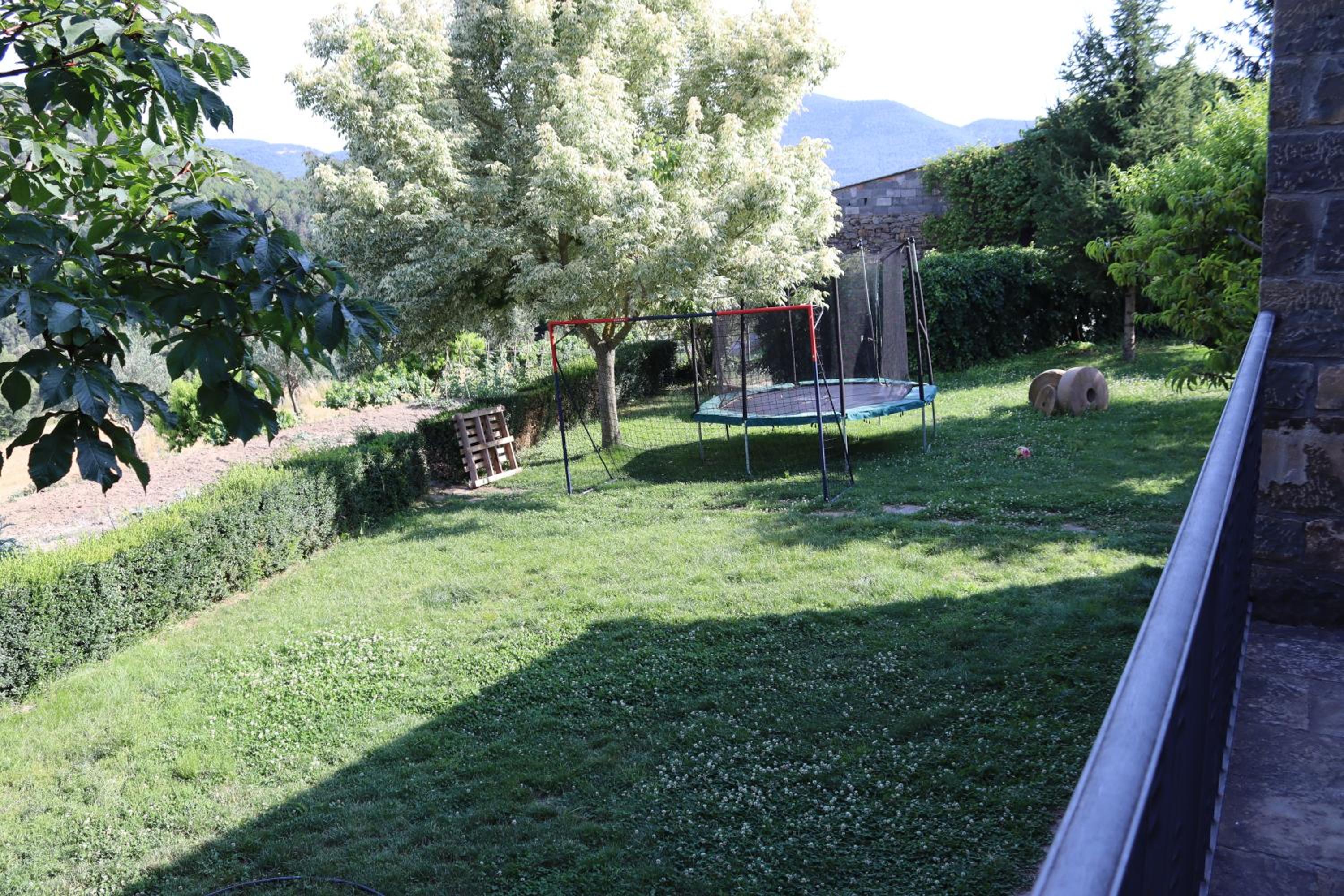 Lanau Casa Barbacoa Bike's Jardín Naturaleza
