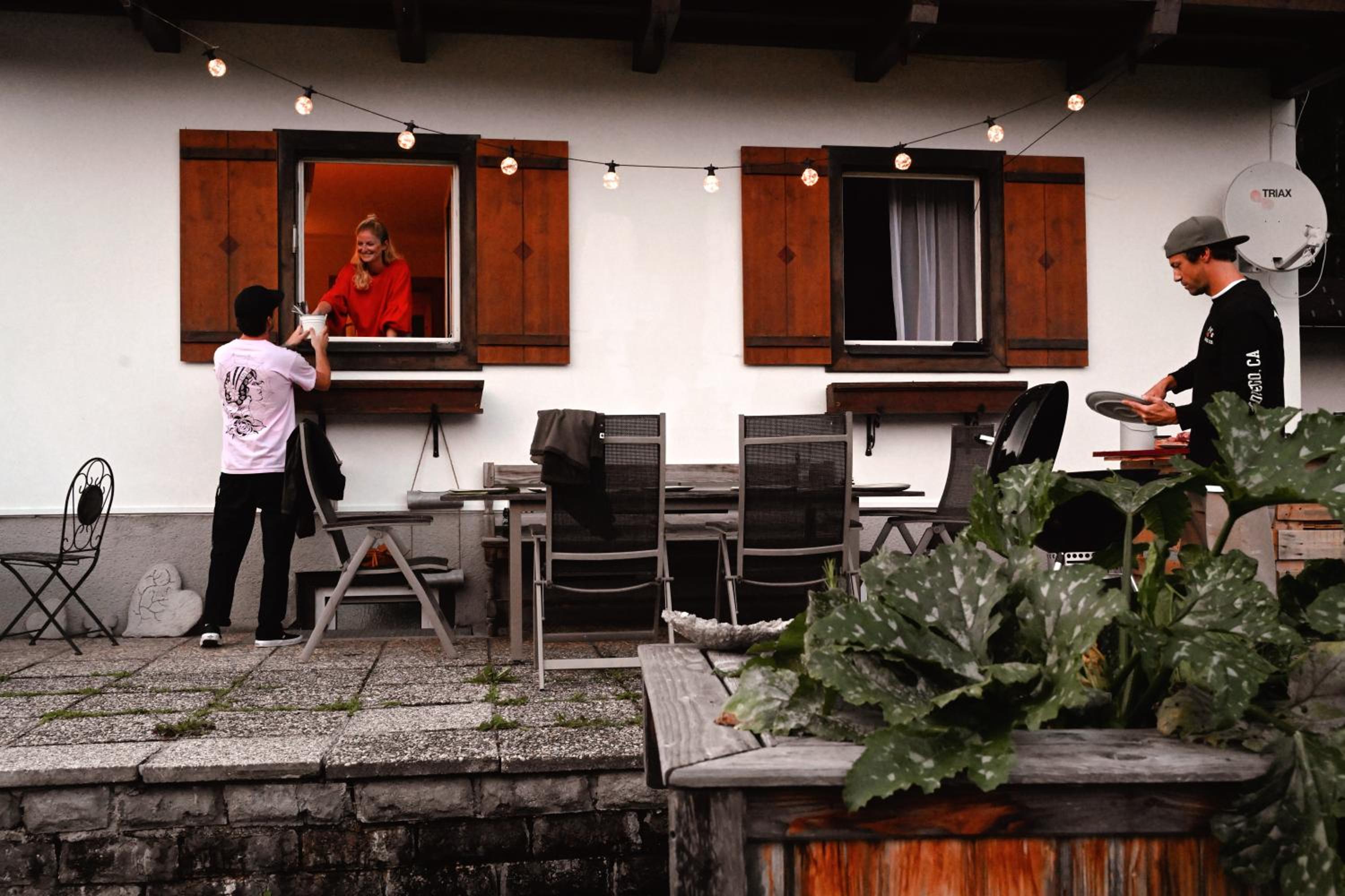 CHILLHAUS Pear Mountain by AA Holiday Homes